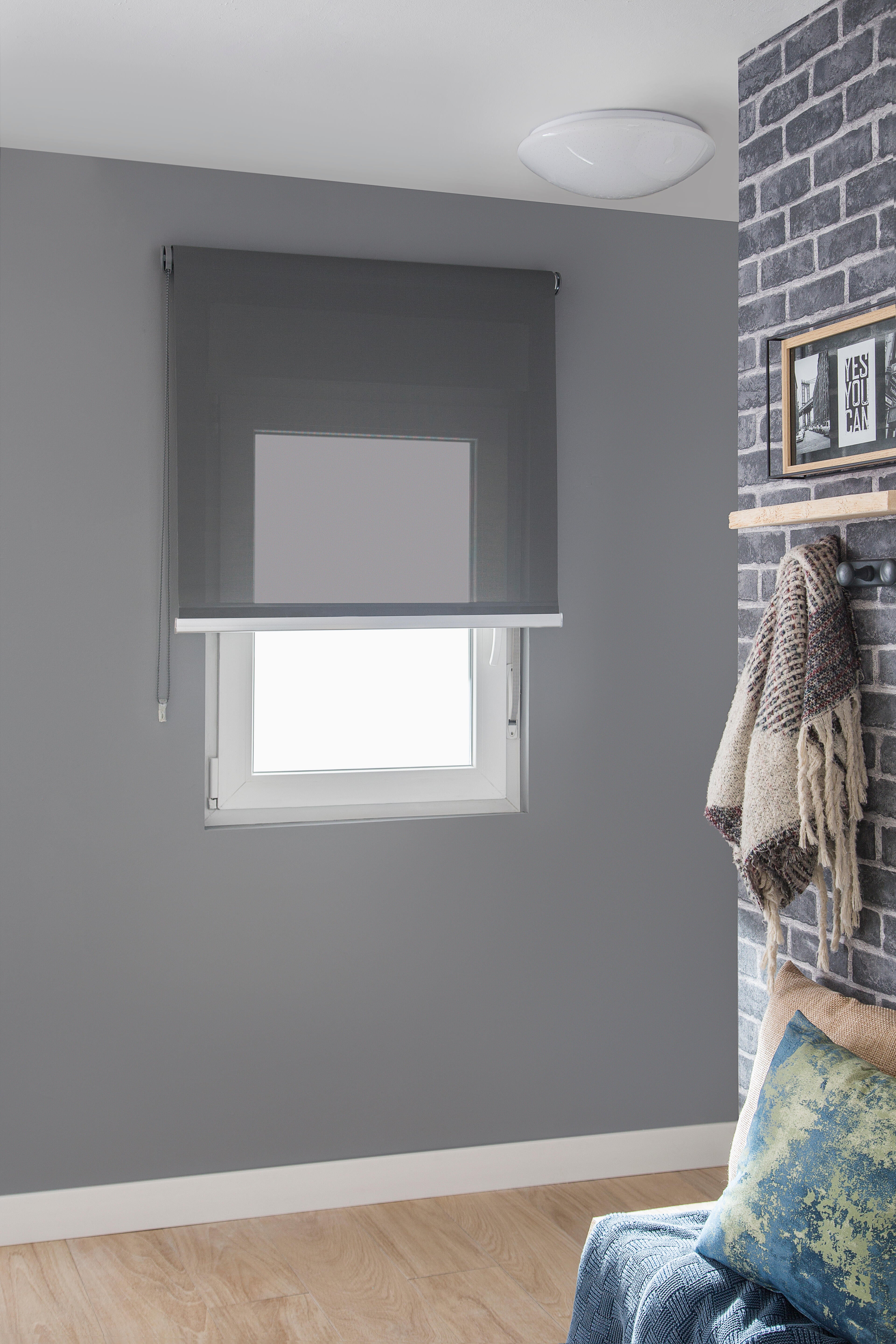 Estor enrollable screen 5% térmico con cadena Industry PVC liso gris oscuro de 90x250cm - 11