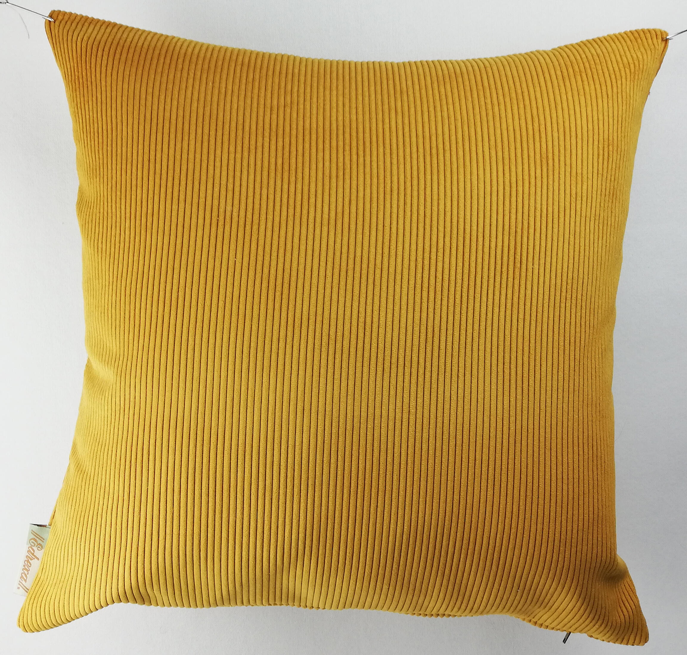 Amarelo / dourado