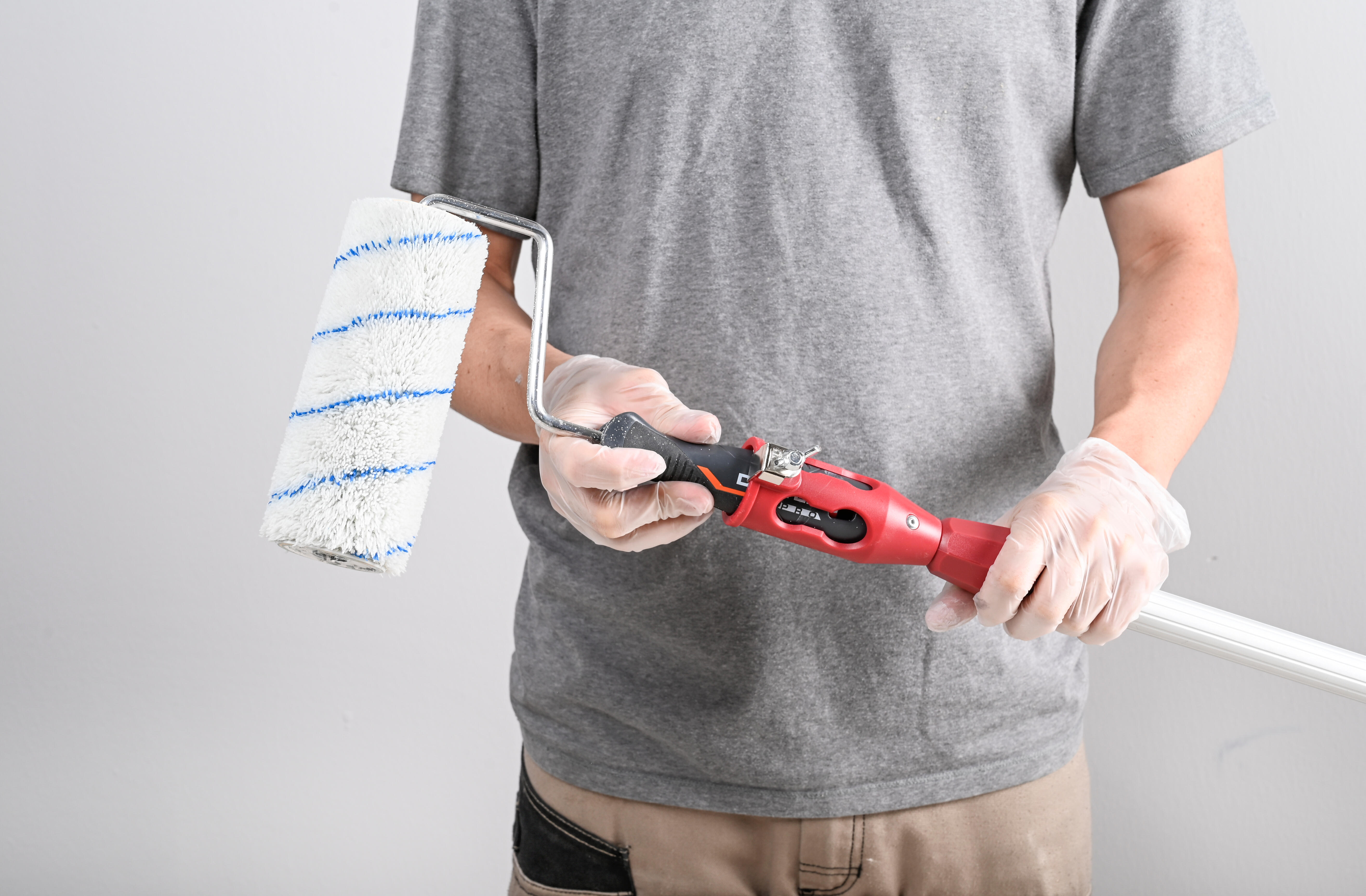 Alargador para pintar de aluminio NESPOLI desde 167.5 hasta 300 cm de longitud. Articulado. Empuñadura ergonómica. Tipo de sujeción mediante apriete. - 4