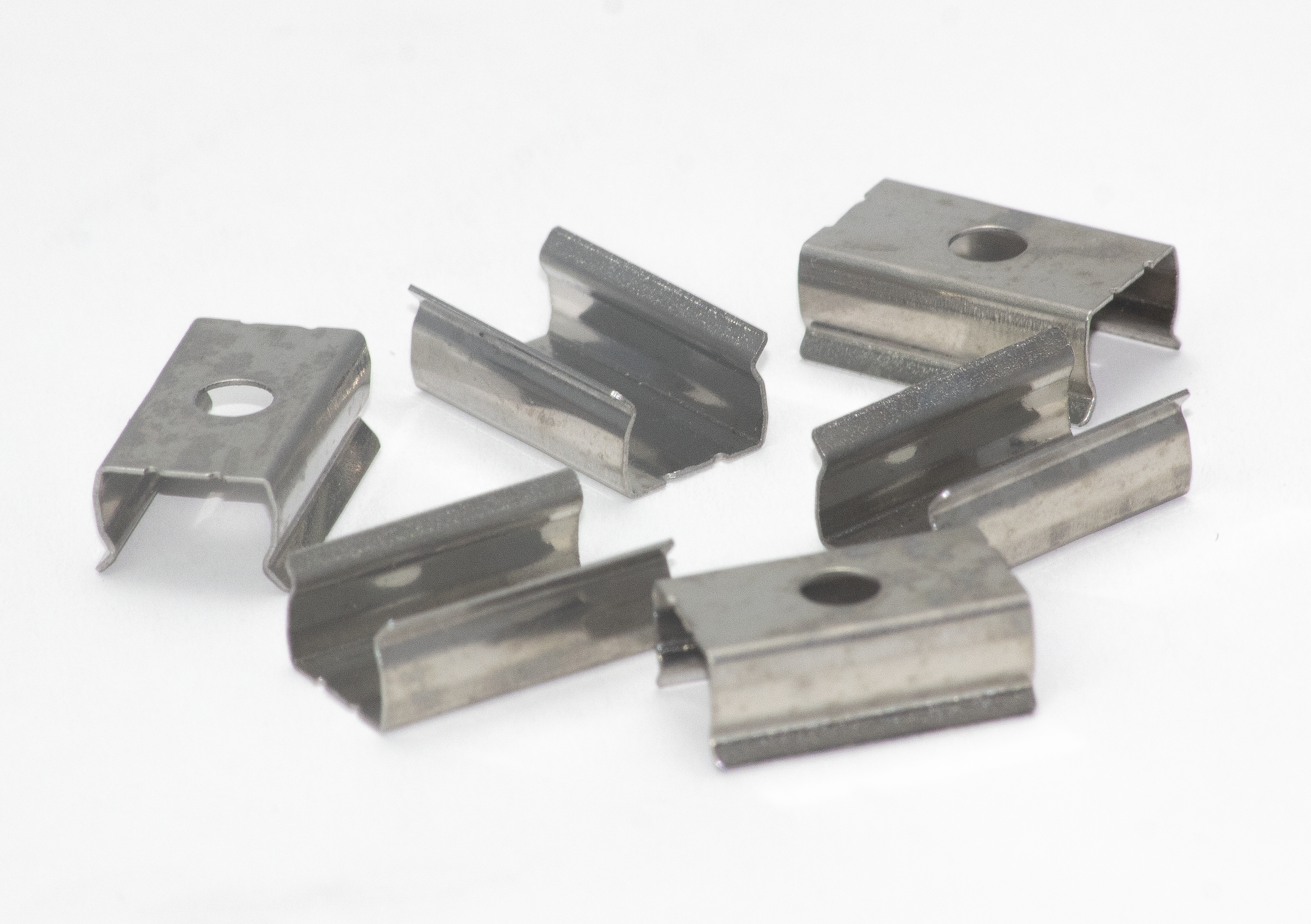 Clip de sujeción para tira led de acero inoxidable de 6 mm de longitud