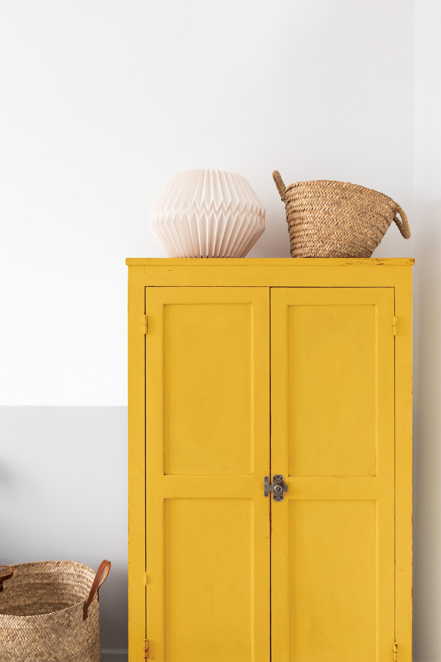 Esmalte de interior ecológico TITANLUX color amarillo luminoso satinado 750ml para puertas, ventanas, radiadores y muebles - 5