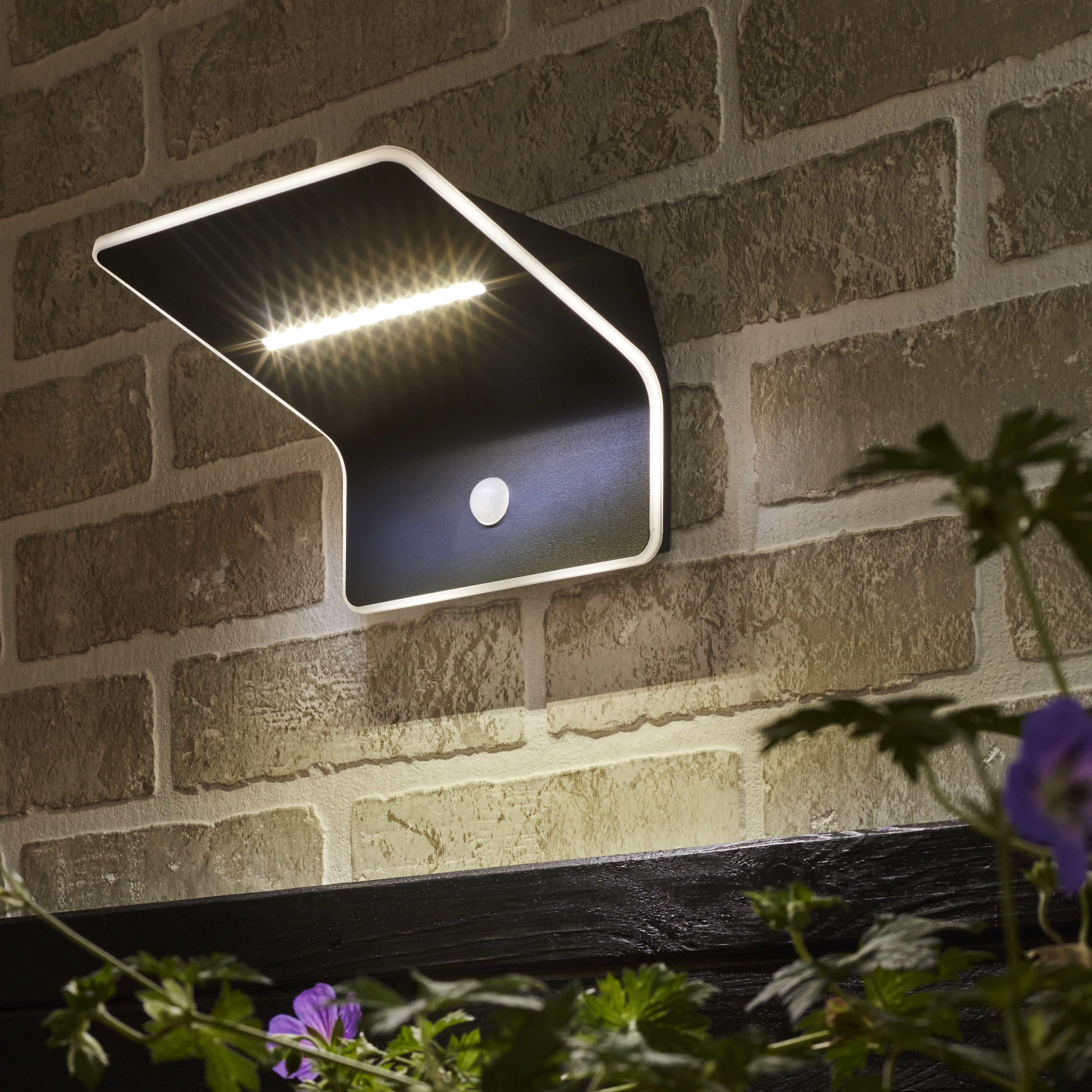 Candeeiro de parede exterior solar Kiana 300lm 4000K Inspire - 9