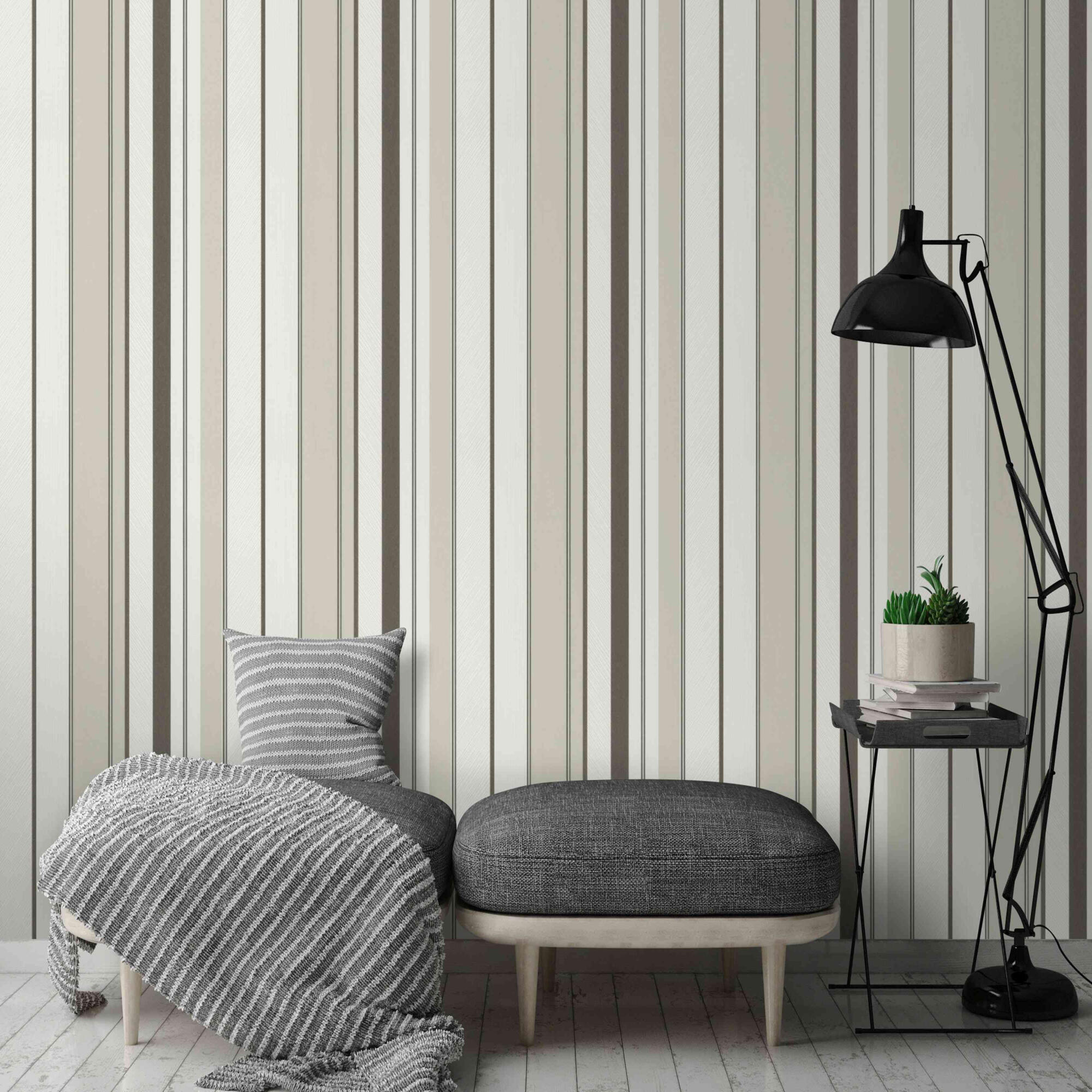 Papel pintado aspecto texturizado geométrico rayas gris