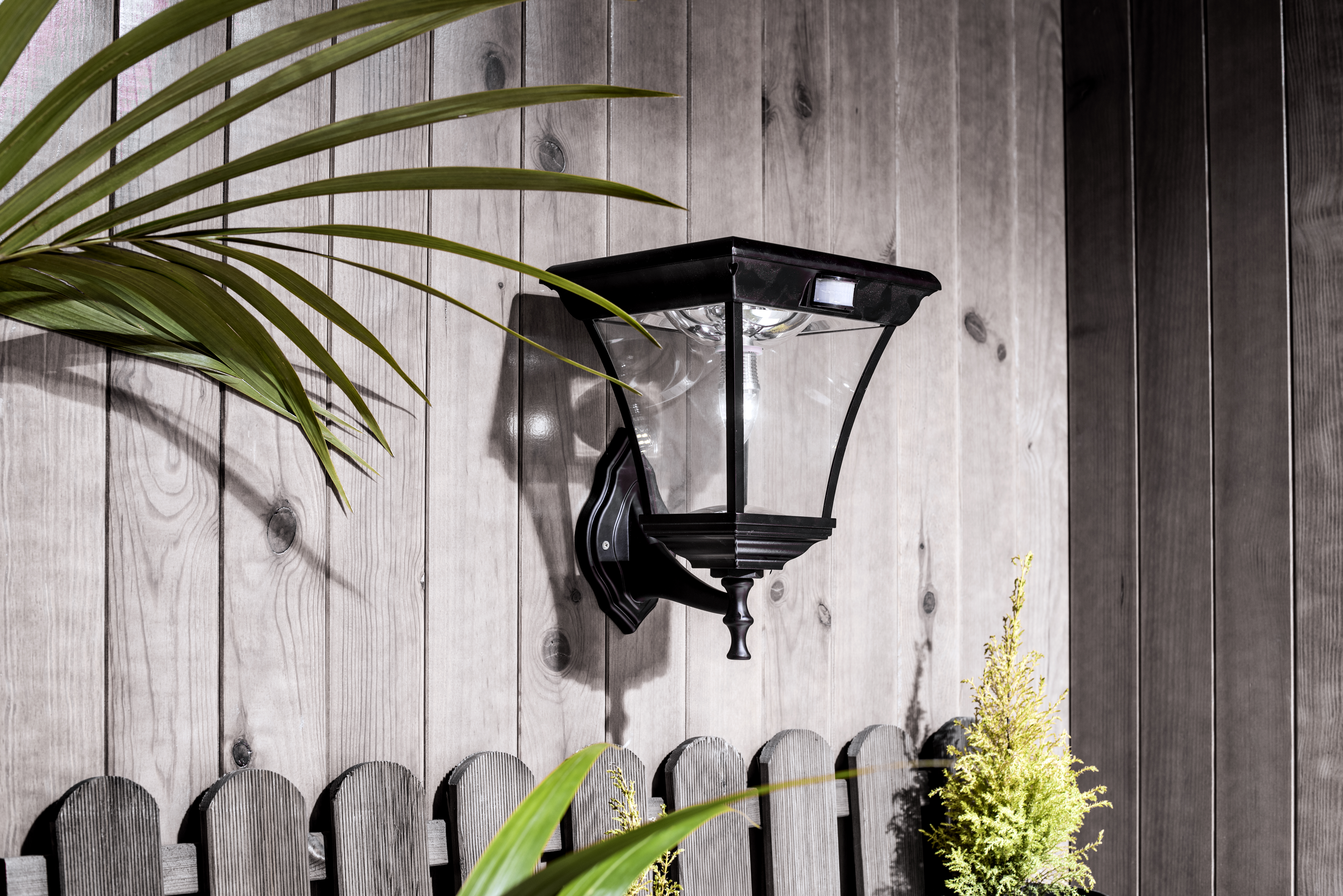 Aplique solar exterior luz LED blanco cálido Pegaso aluminio negro con sensor crepuscular y detector de movimiento IP44 - 3