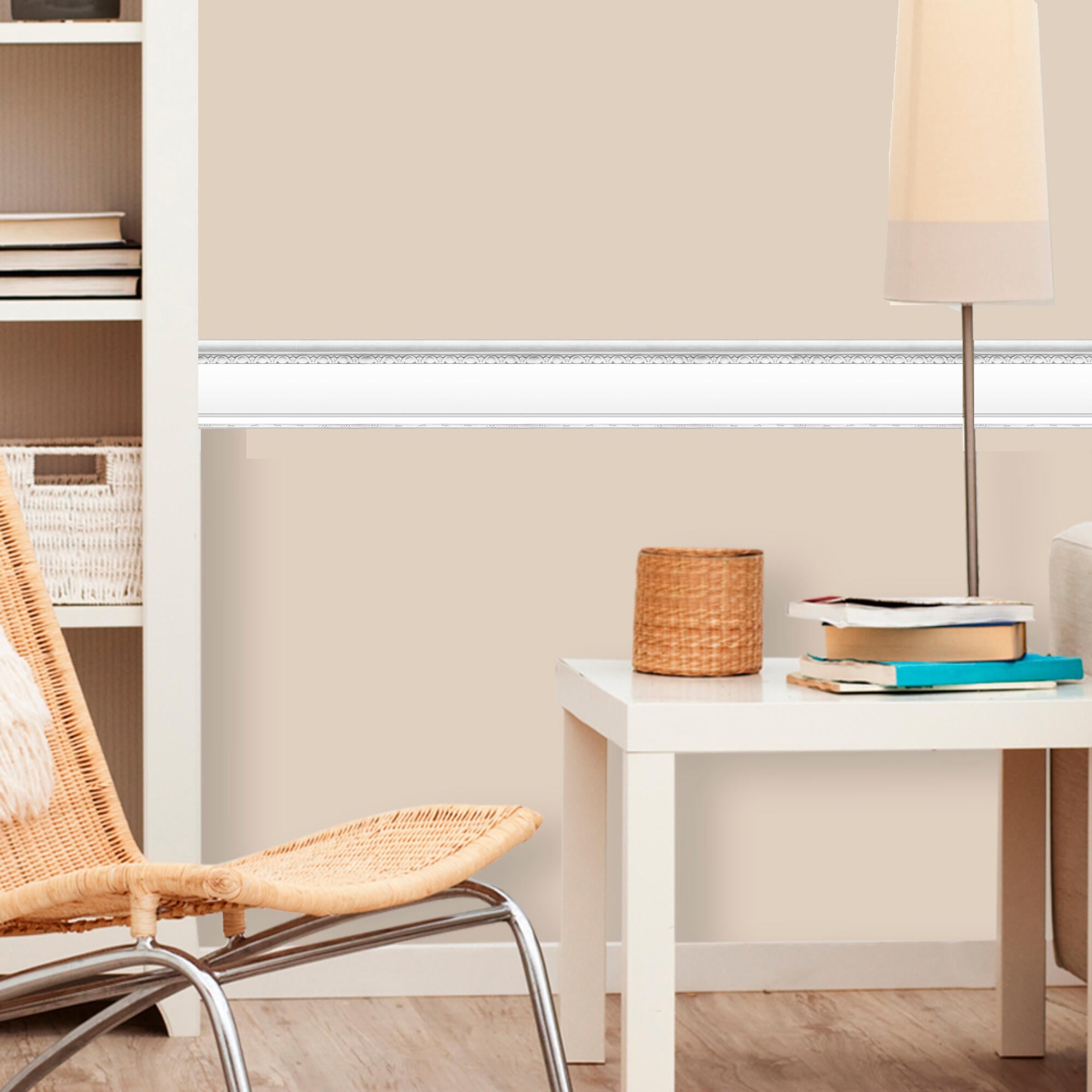 Cenefa adhesiva de papel imitación moldura plata 5 m