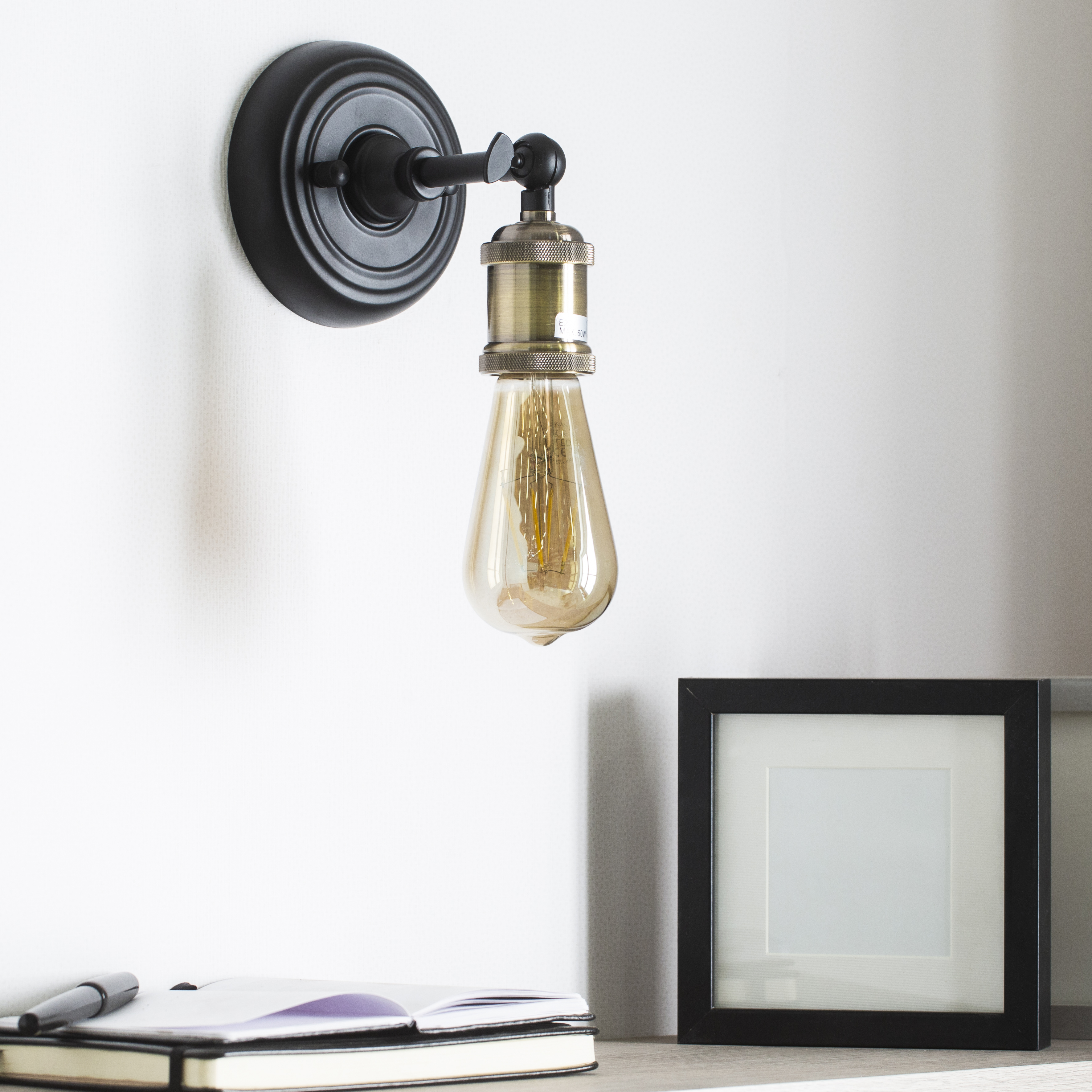 Candeeiro de parede INSPIRE LED METÁLICO - 5