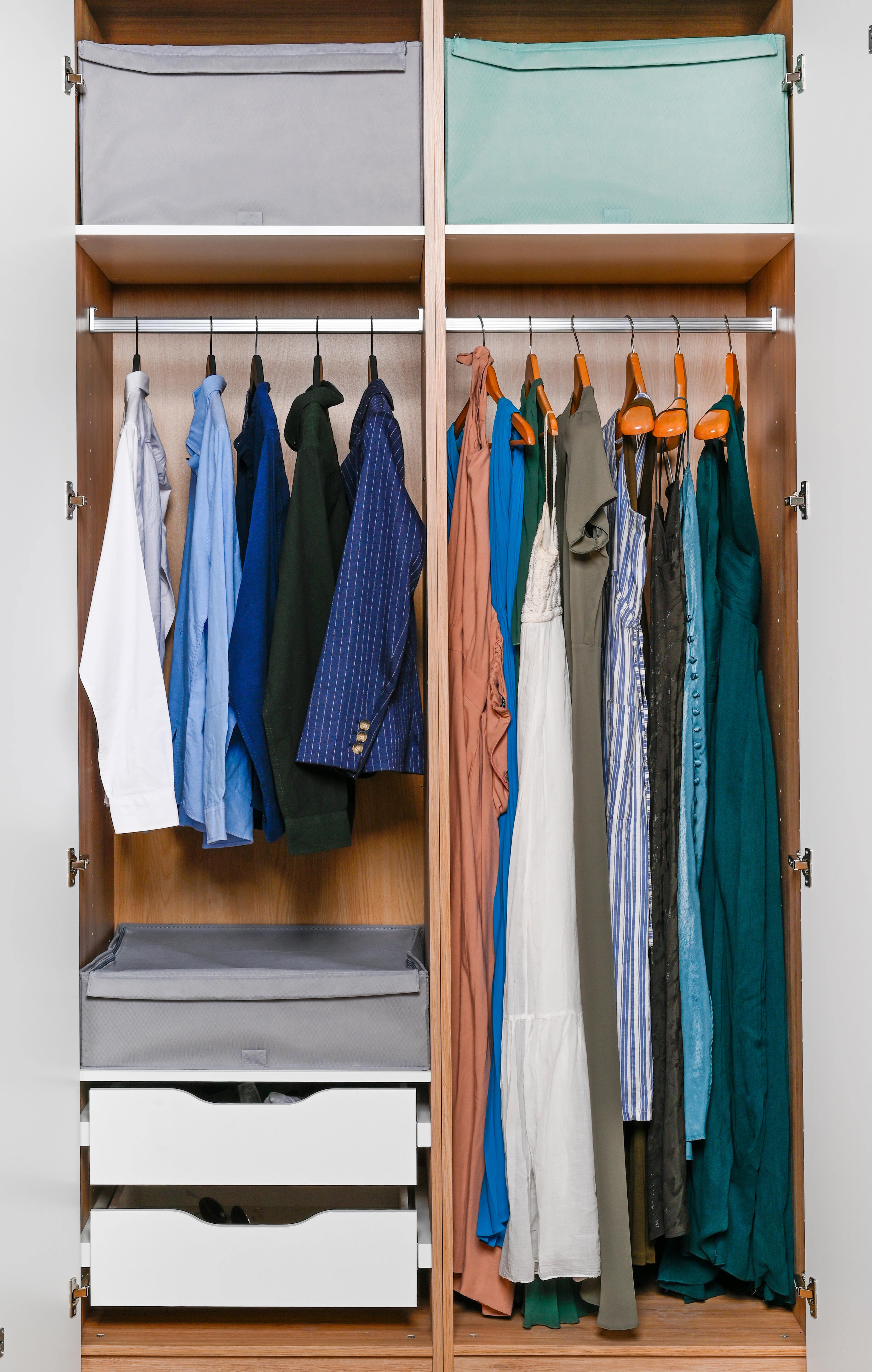 Porta trajess para colgar con cremallera 60x135 cm (anchoxalto) - 21