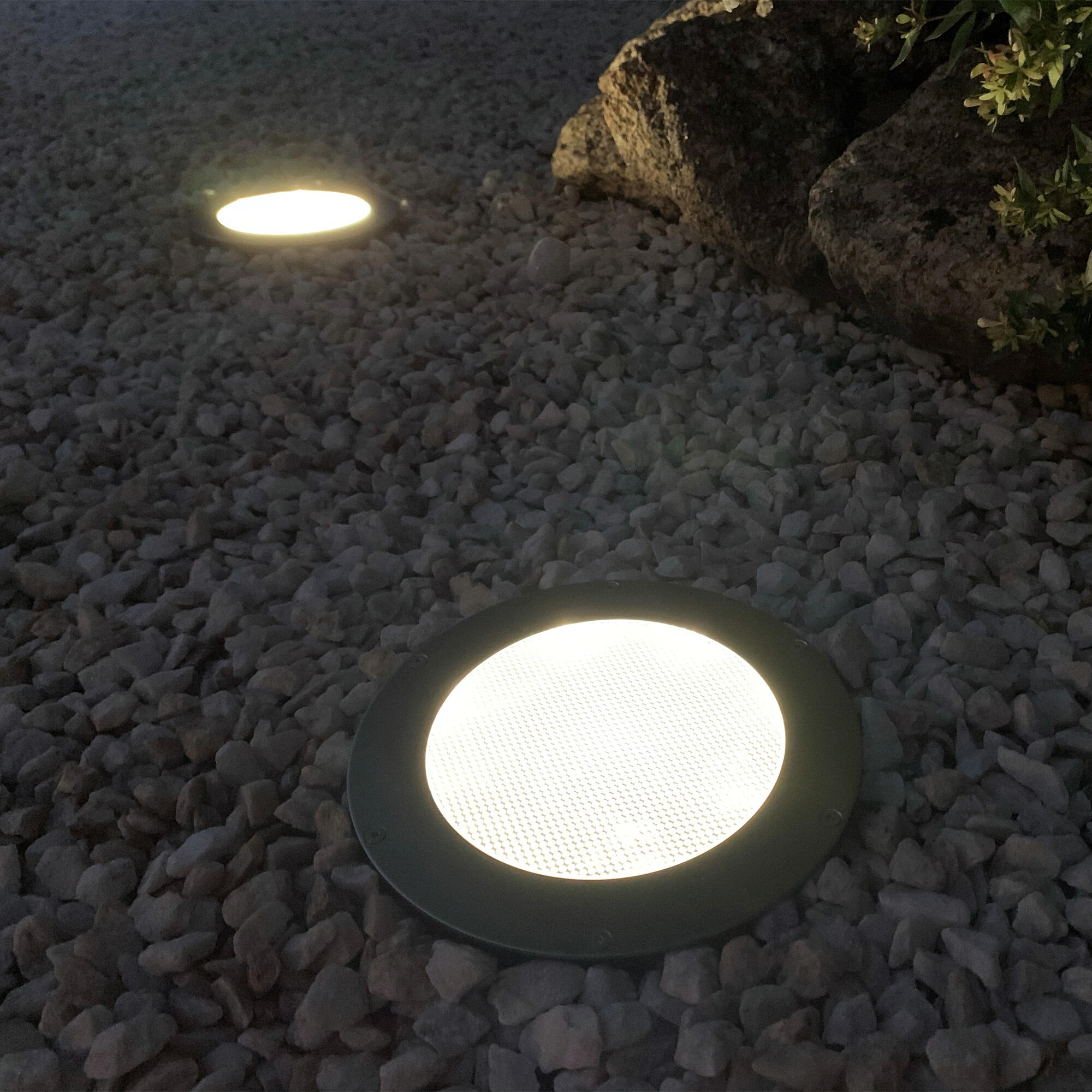 Foco solar led polaris cromado