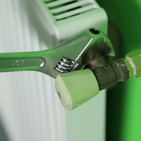 Cómo instalar una válvula termostática de radiador