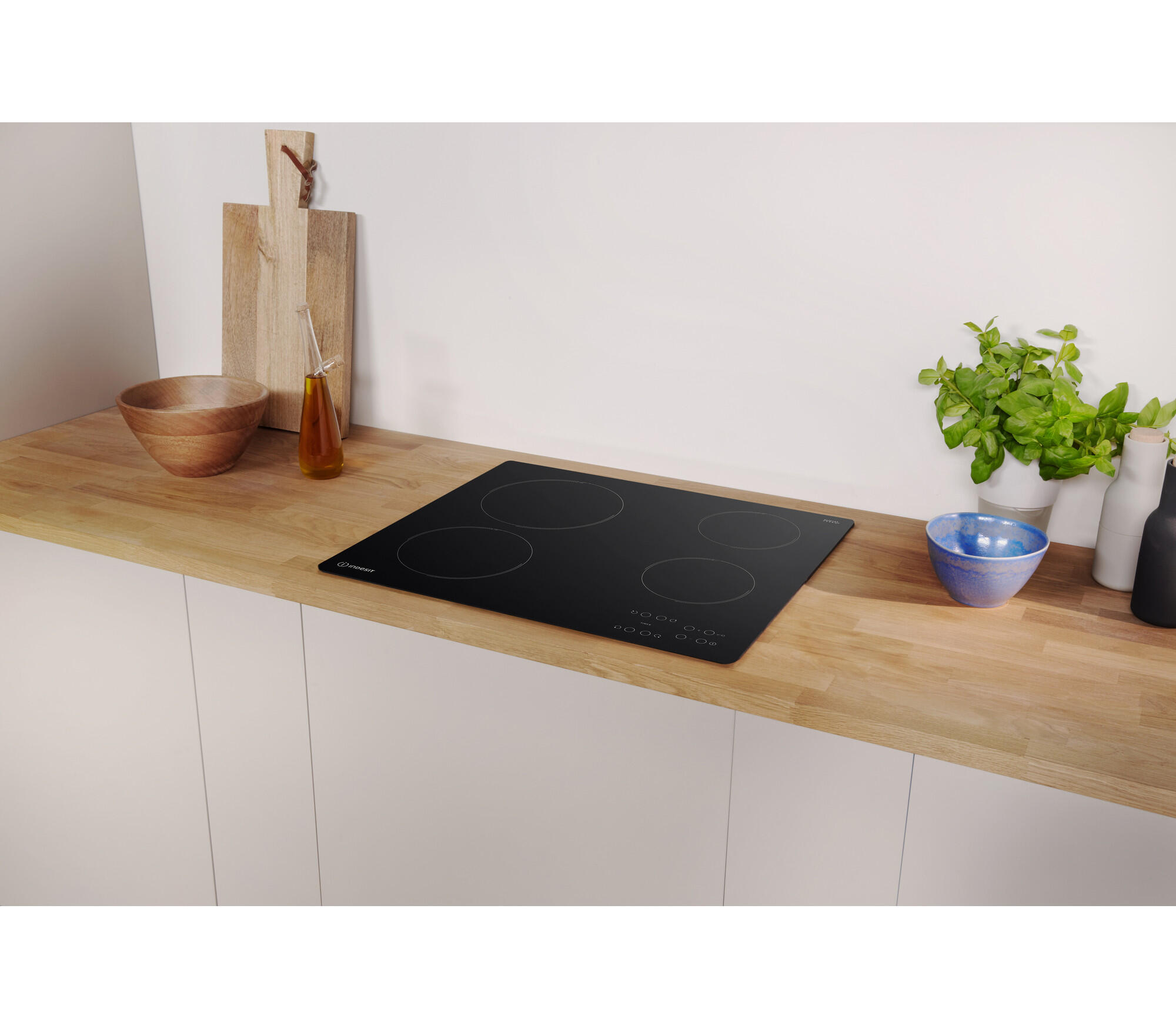 Placa vitrocerámica INDESIT RI 161 C (ES) con 4 zonas de cocción zona grande de 27cm 6700 W negro 60cm - 5