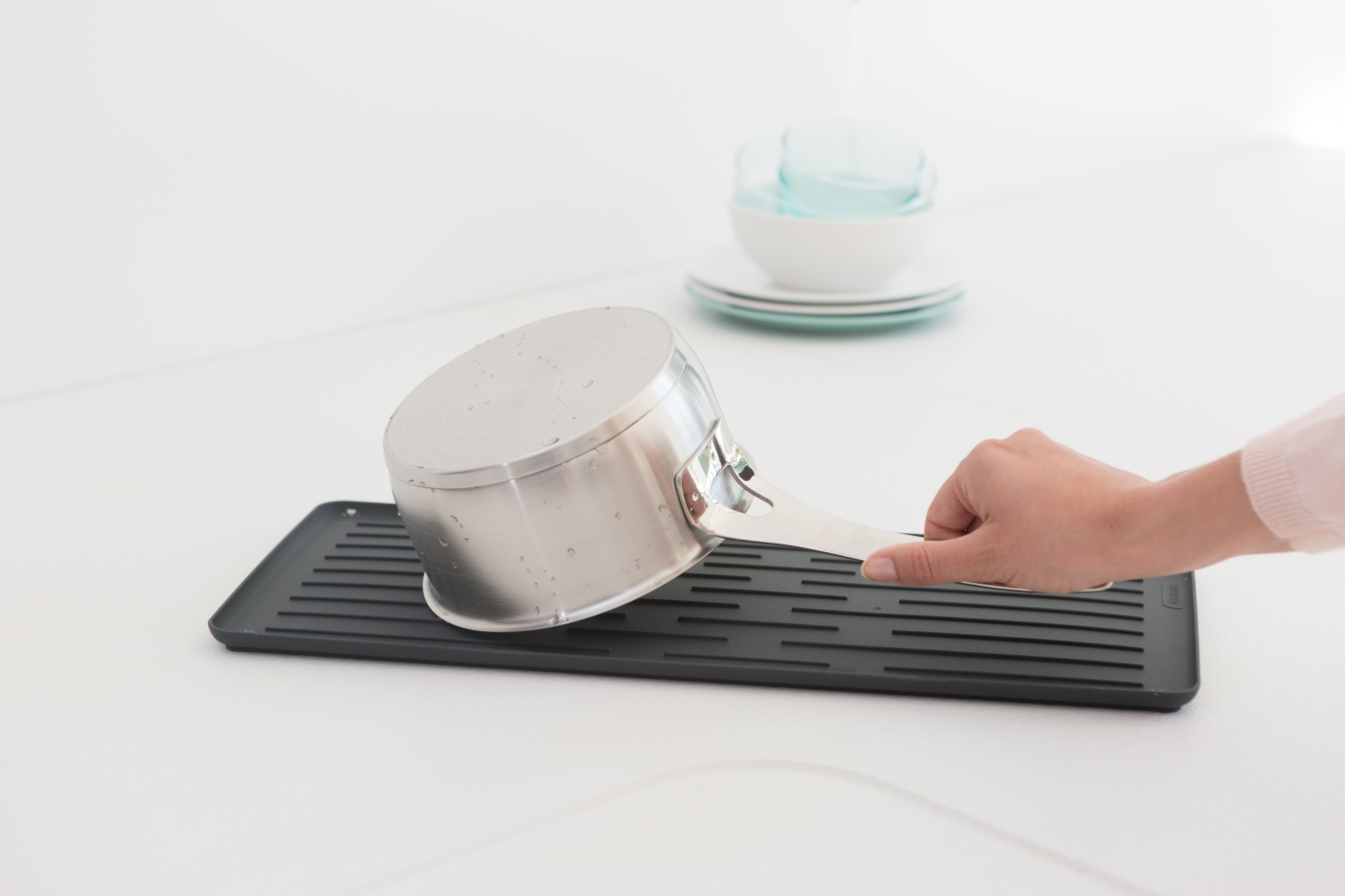 Égouttoir à vaisselle BRABANTIA aluminium gris foncé 20 cm - 2