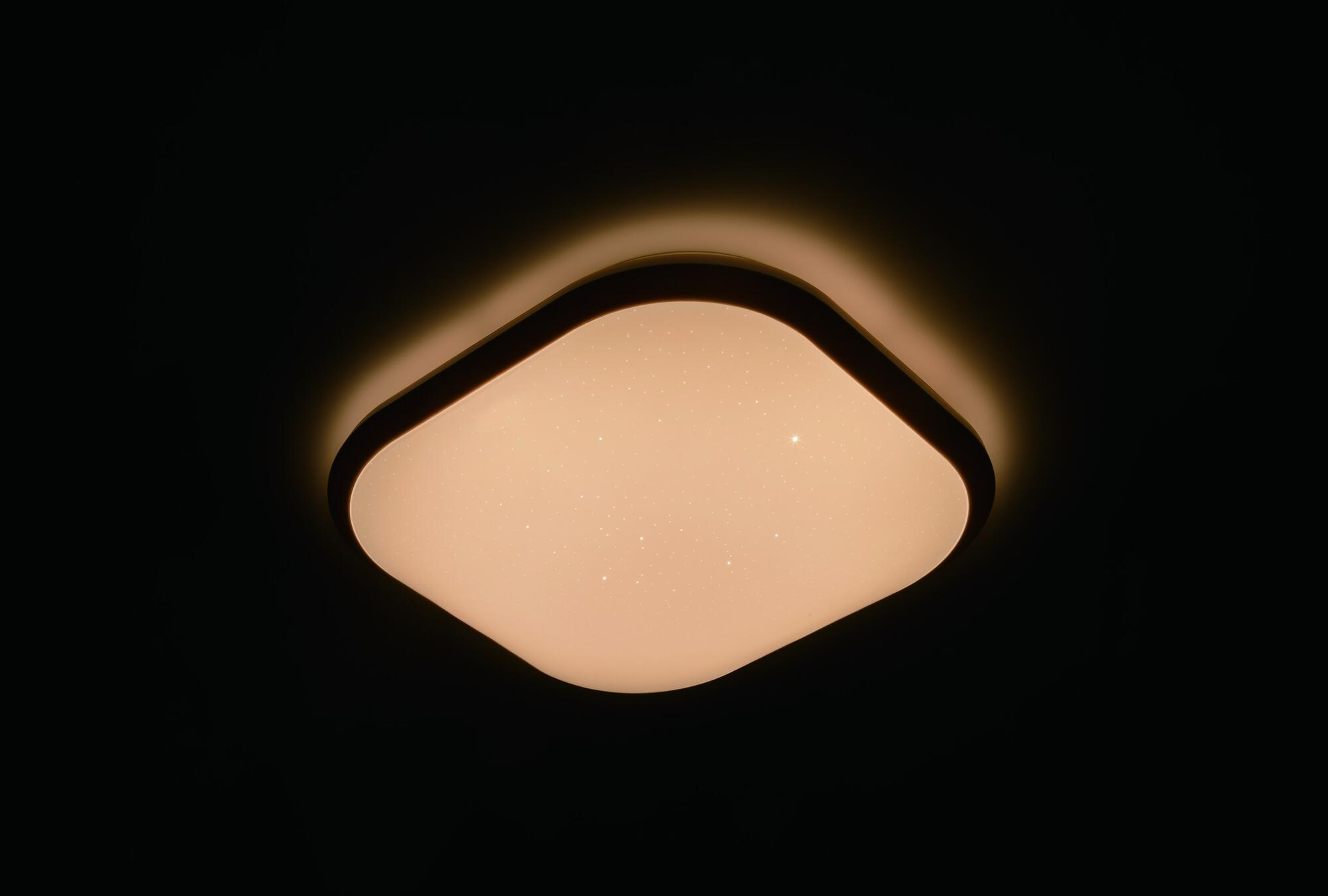Plafón led philips cavanal cuadrado luz blanca cálida (2700k) 18w