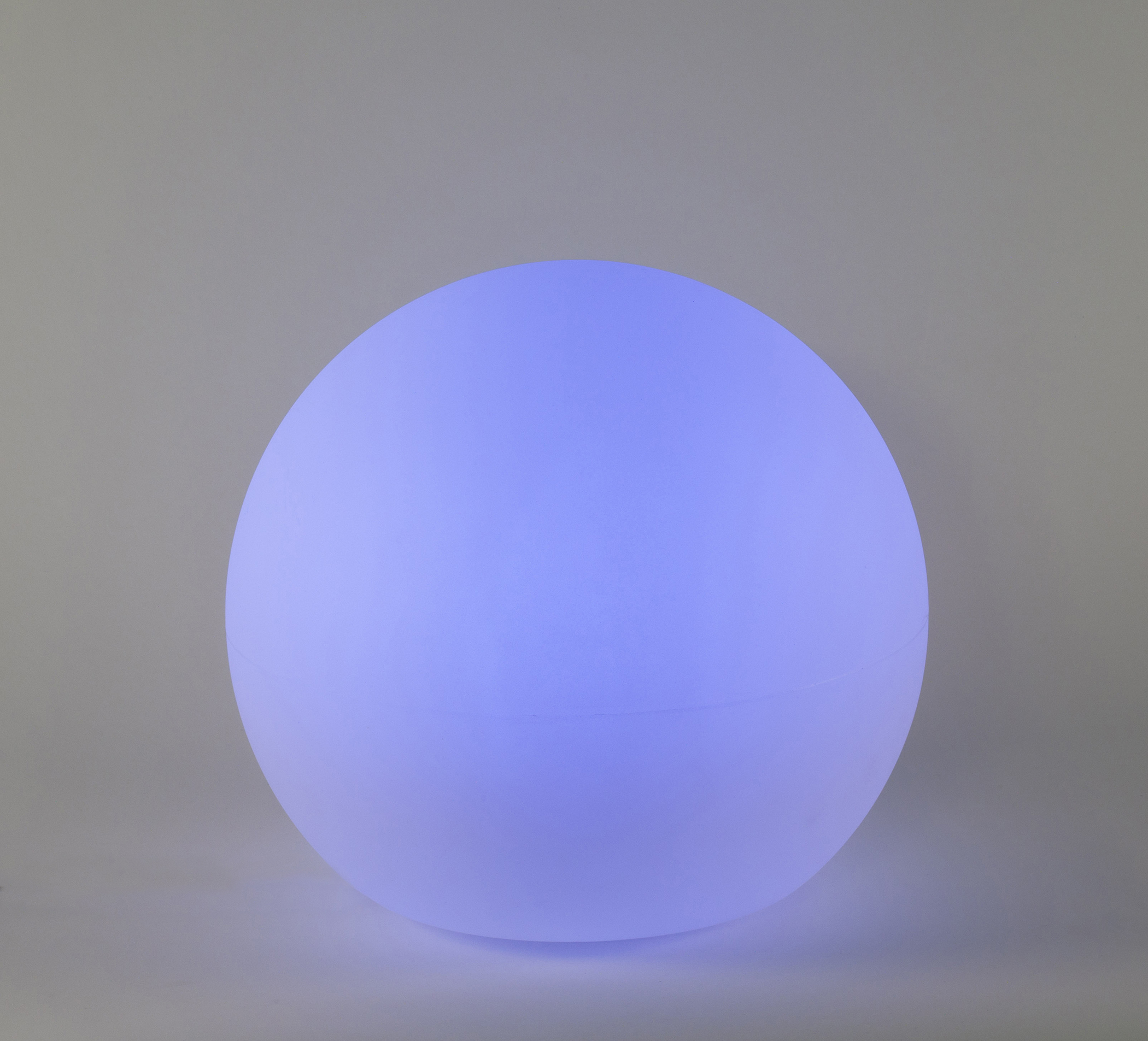 Lámpara de mesa solar sin cables de plástico exterior blanca con sensor crepuscular luz LED regulable NEWGARDEN BULY IP65 y 24hrs autonomía - 4