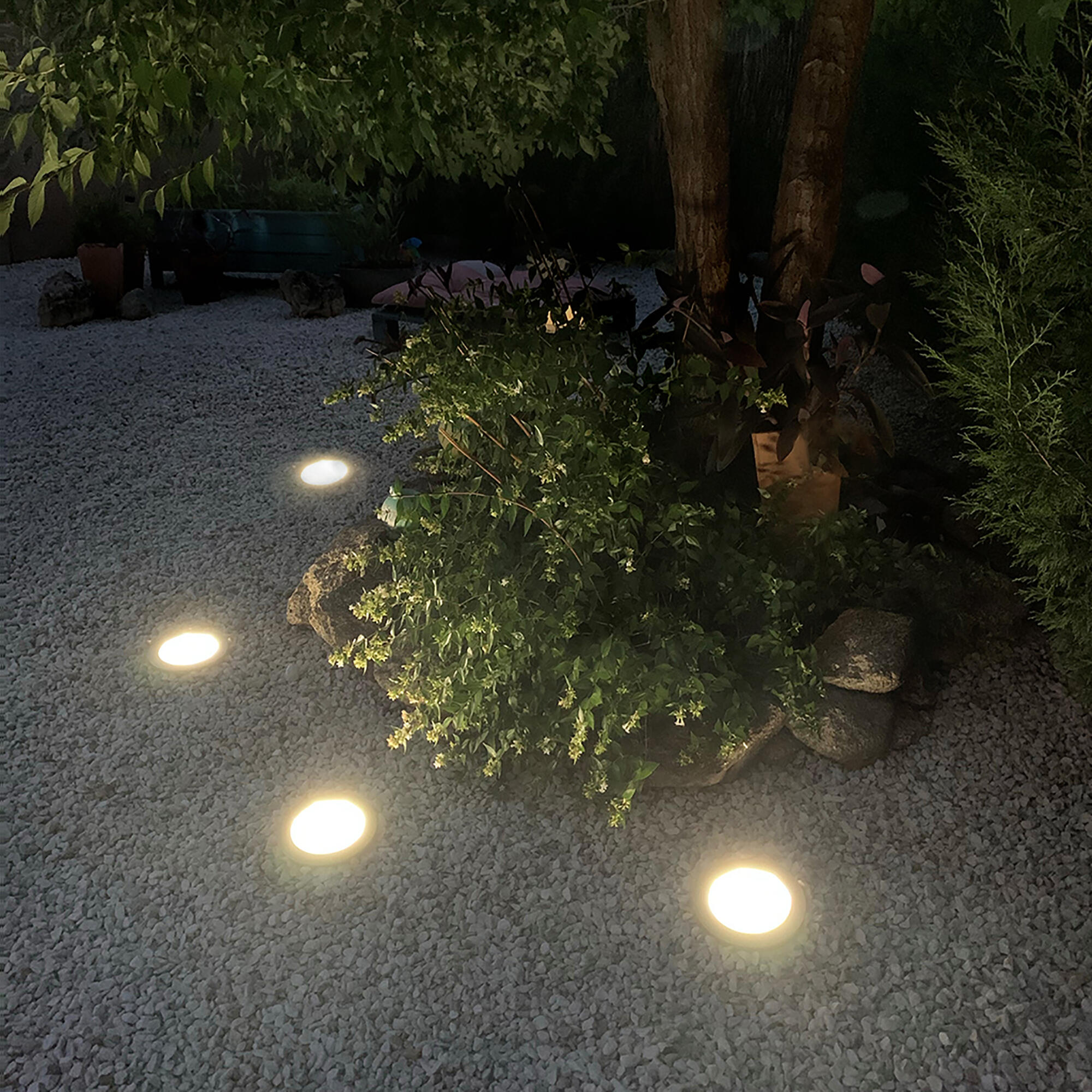 Foco solar LED Polaris cromado - 2