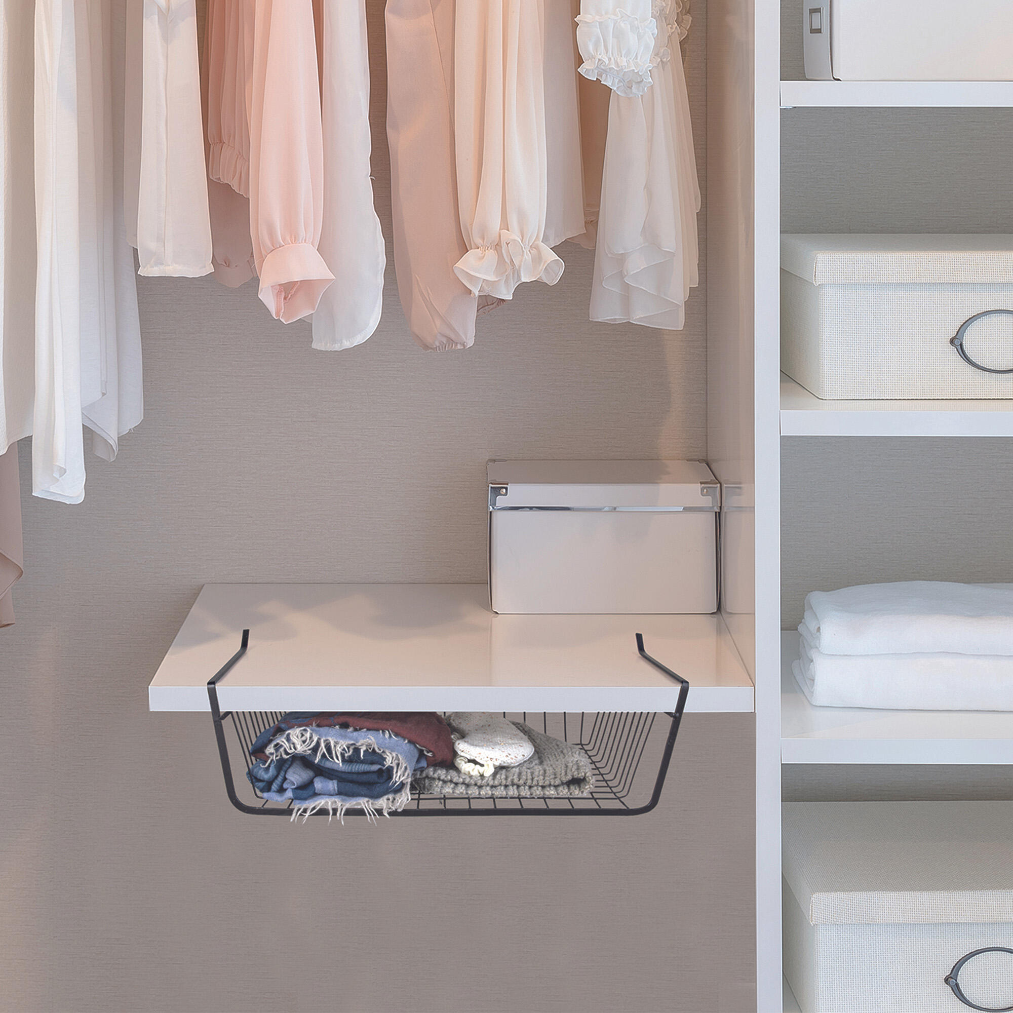 Cesta colgante de metal negro de 26x14x26 cm (anchoxaltoxfondo) - 2