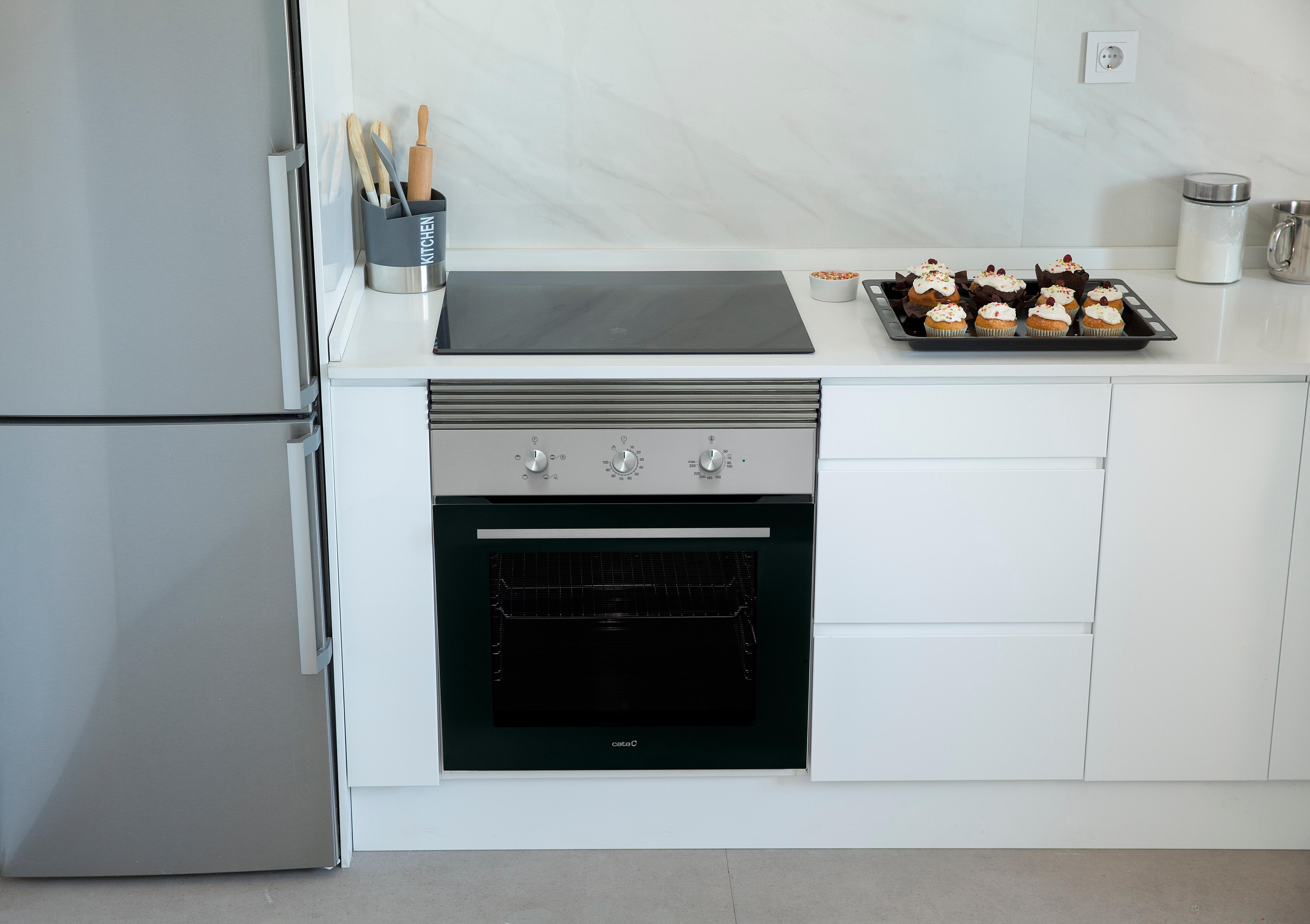 Pulido Deslumbrante Accidentalmente Cómo instalar un horno y una placa de cocina | Leroy Merlin