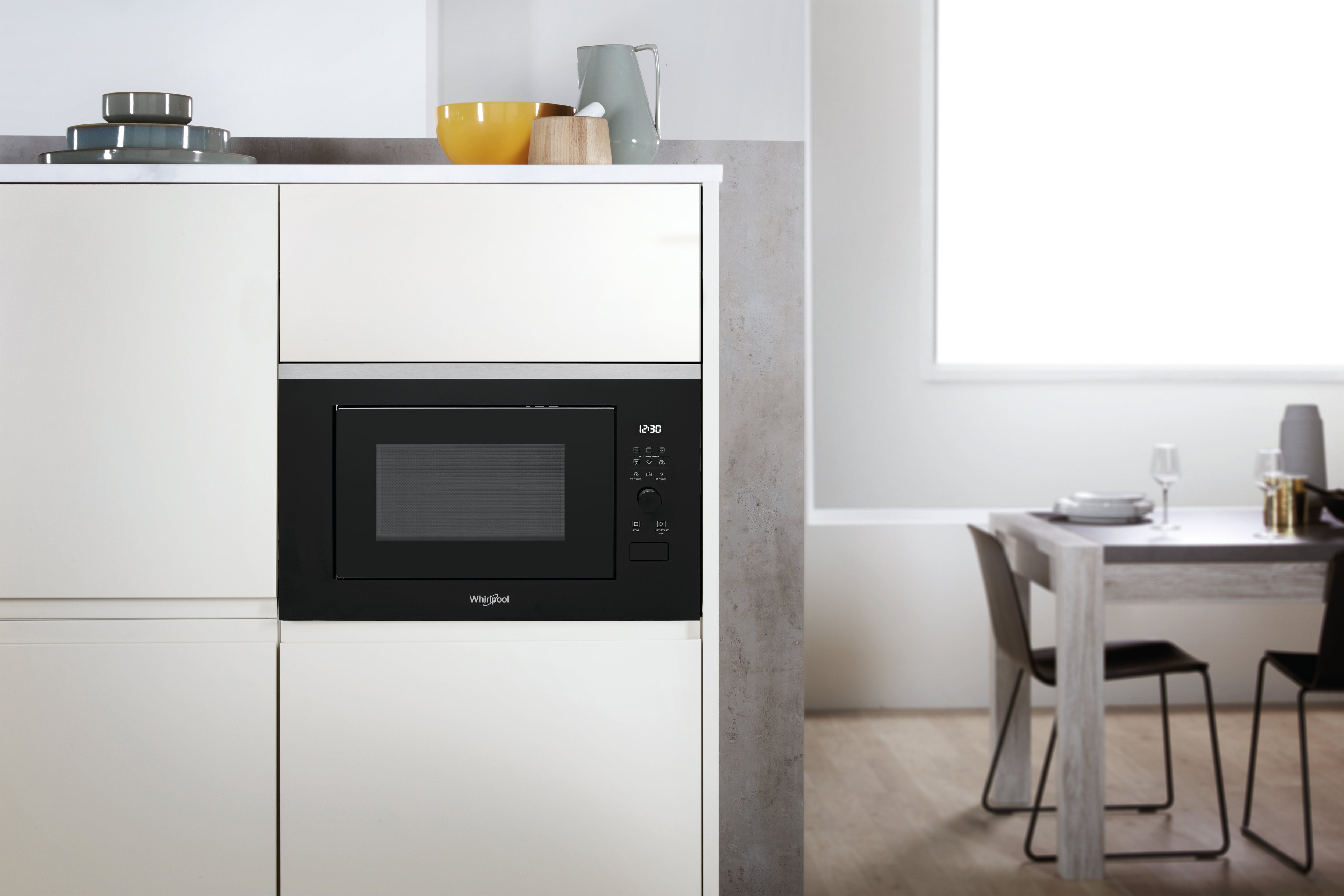 Microondas con grill integrable WHIRLPOOL WMF250G 25L 900W negro - 3