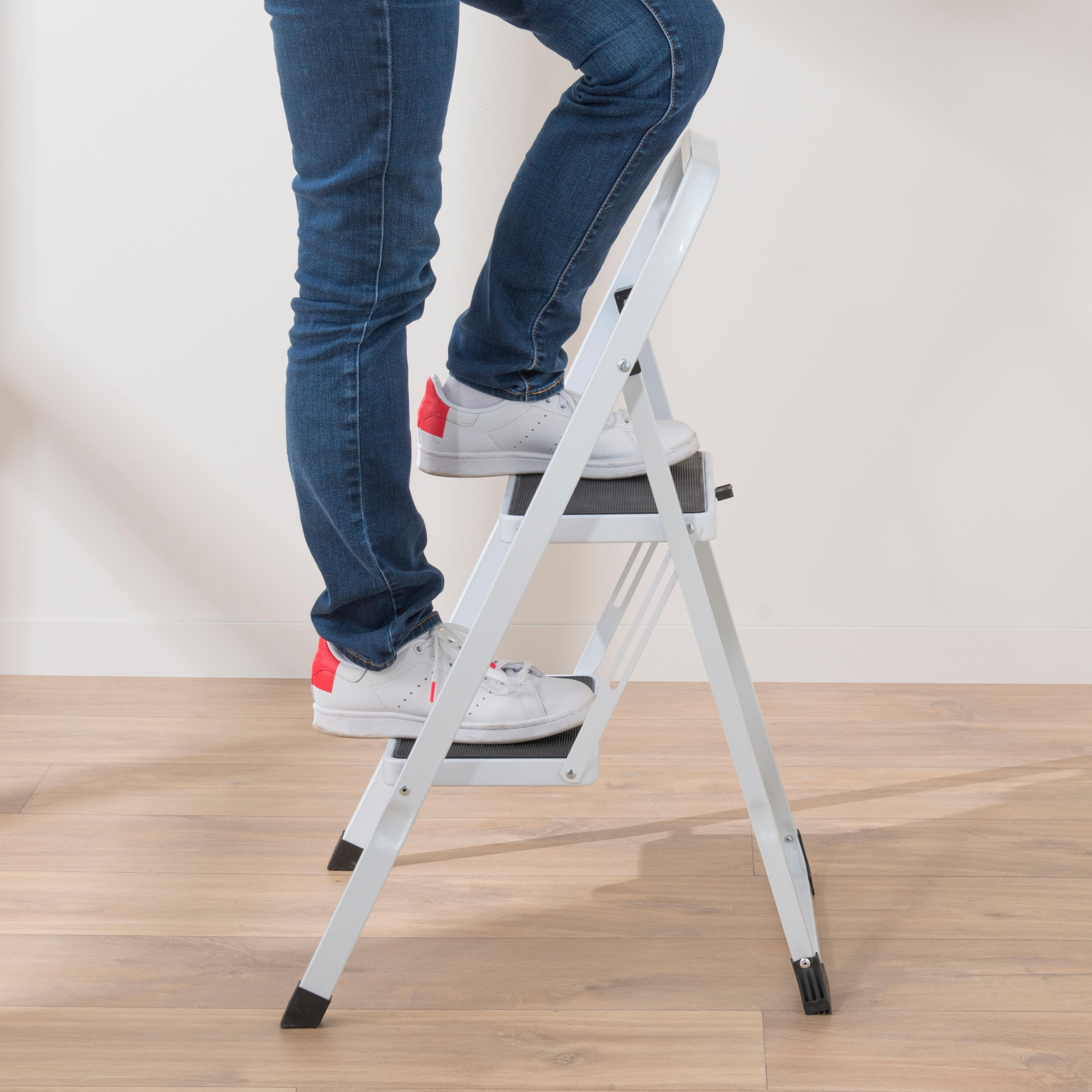 Escadote com 2 degraus aço - 3