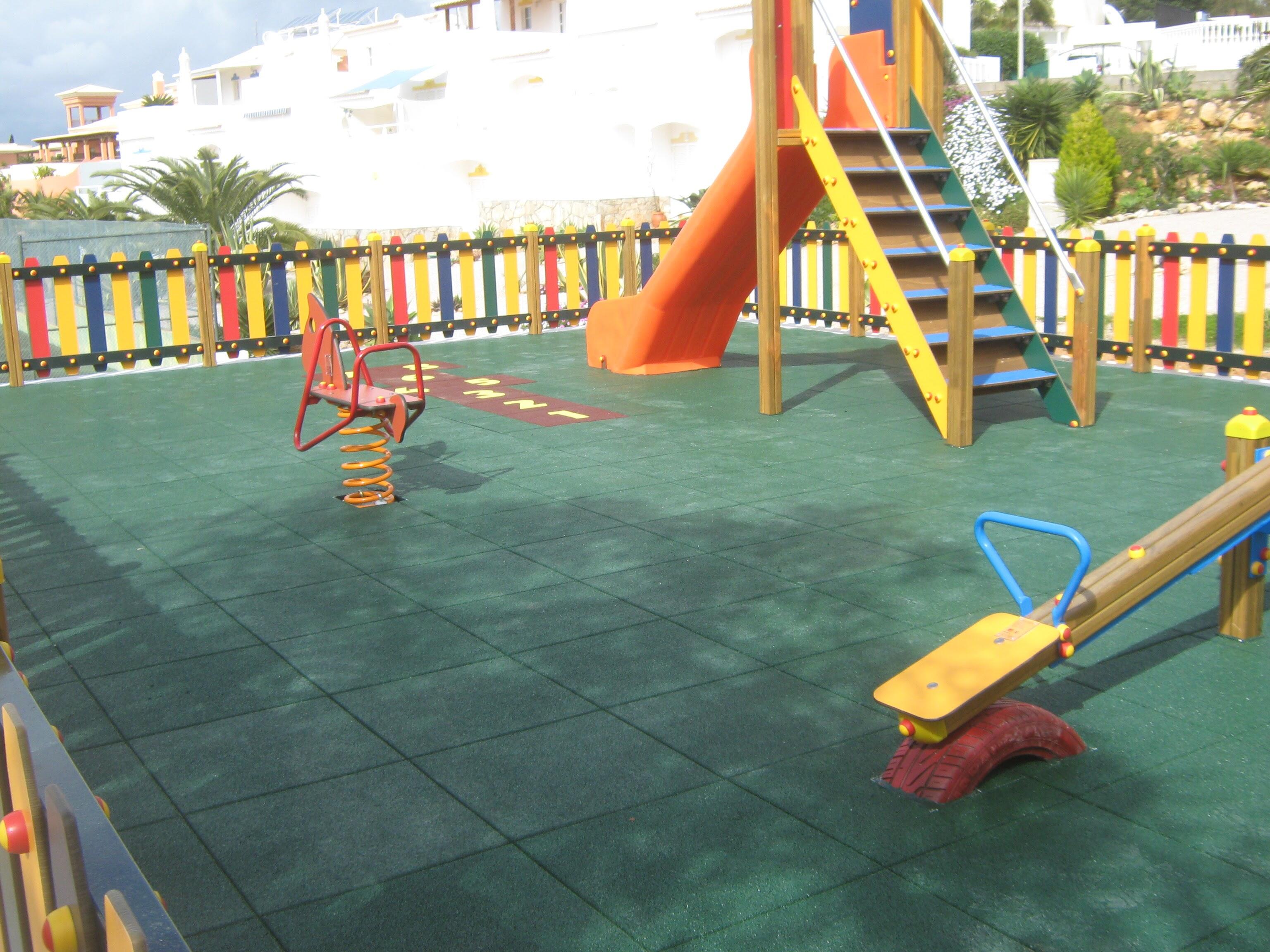 Pavimento de borracha SBR 50x50 CAUTCHU verde 43 MM - 7