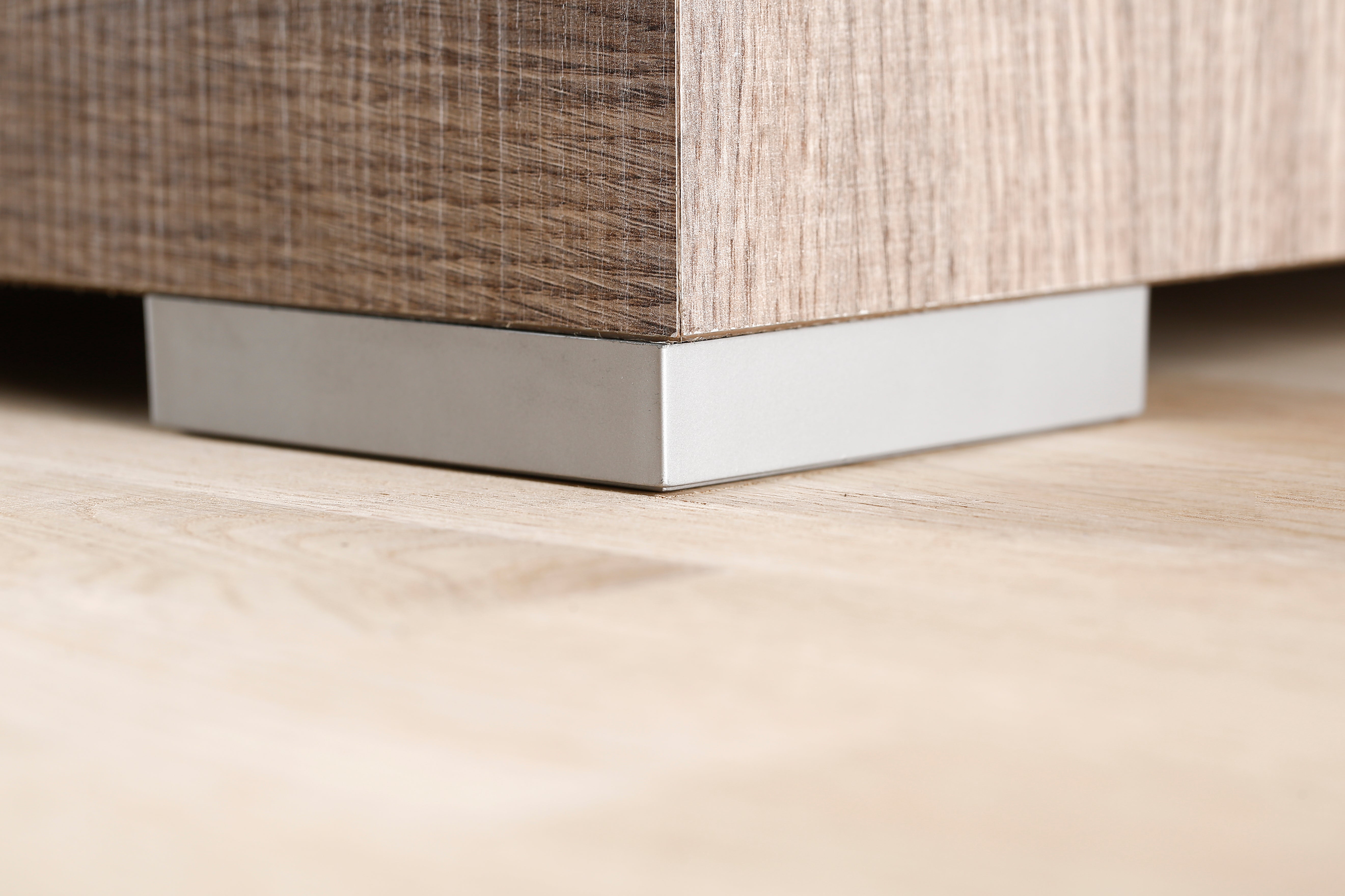 4 Pés de móveis ALUMÍNIO H200 50X45 - 3