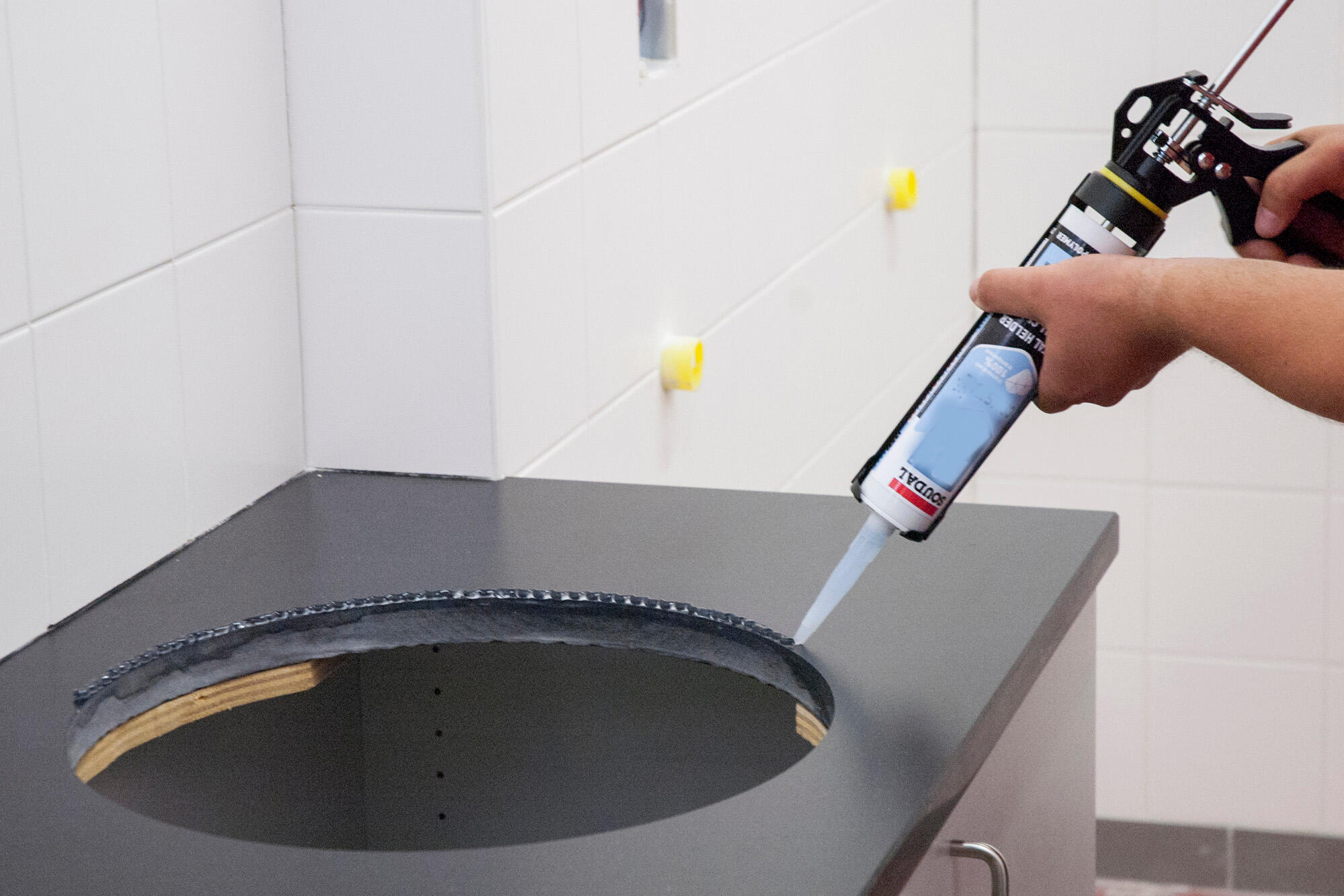 Pistola para silicone metal preto Pro Soudal - 7