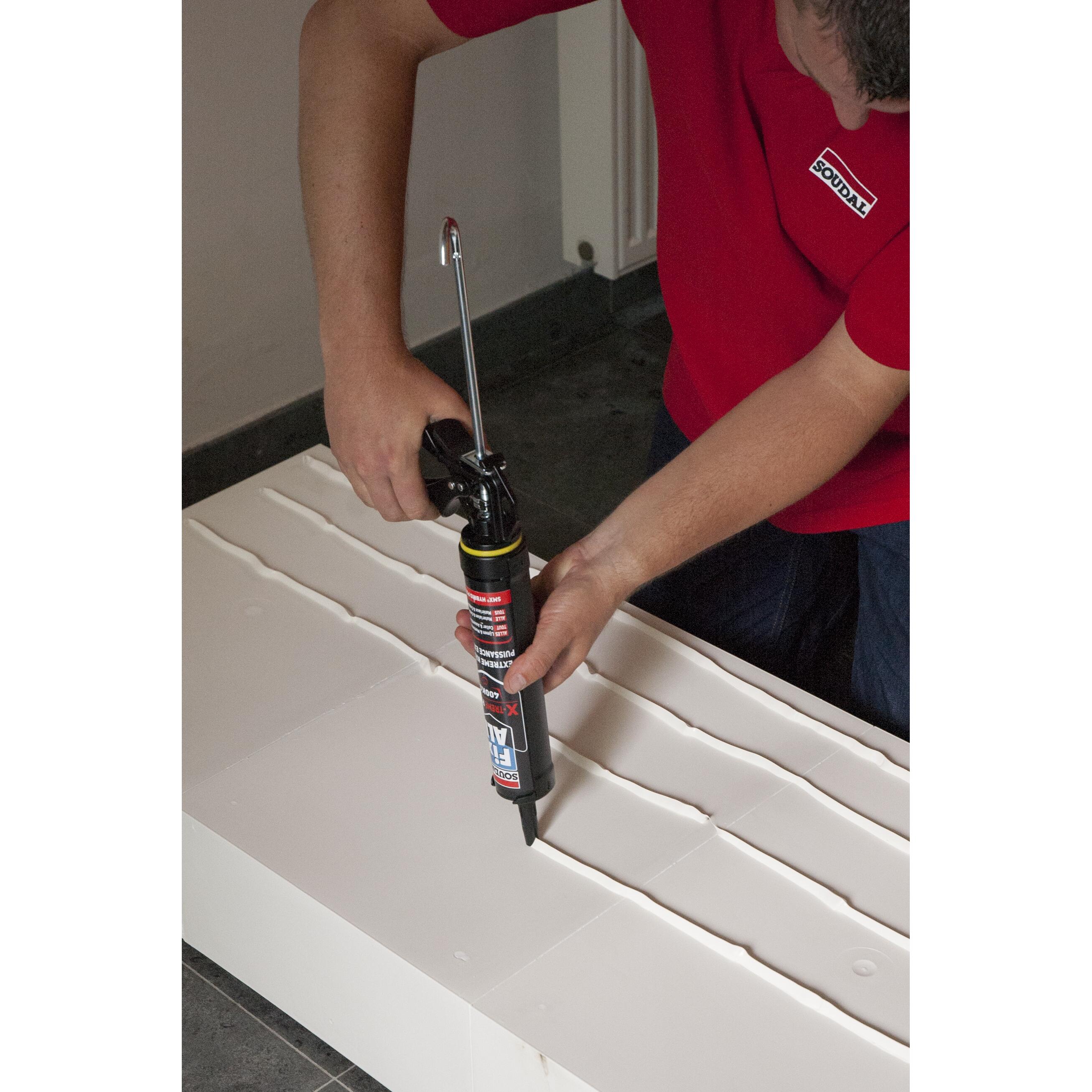 Pistola para silicone amarelo Soudal - 8