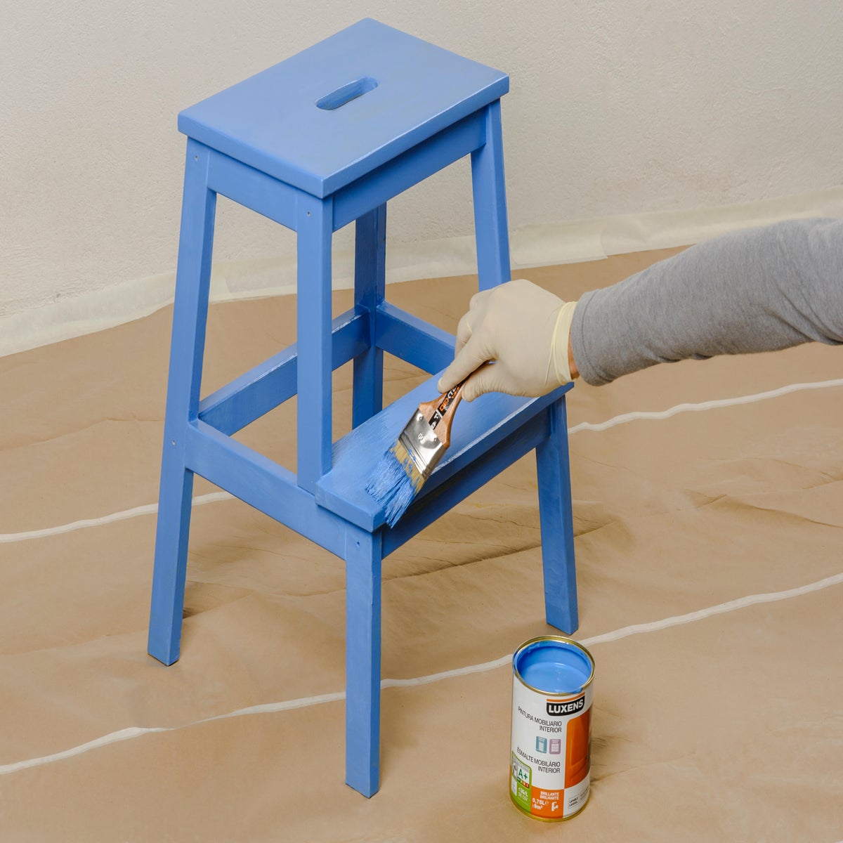 Cómo pintar superficies de madera