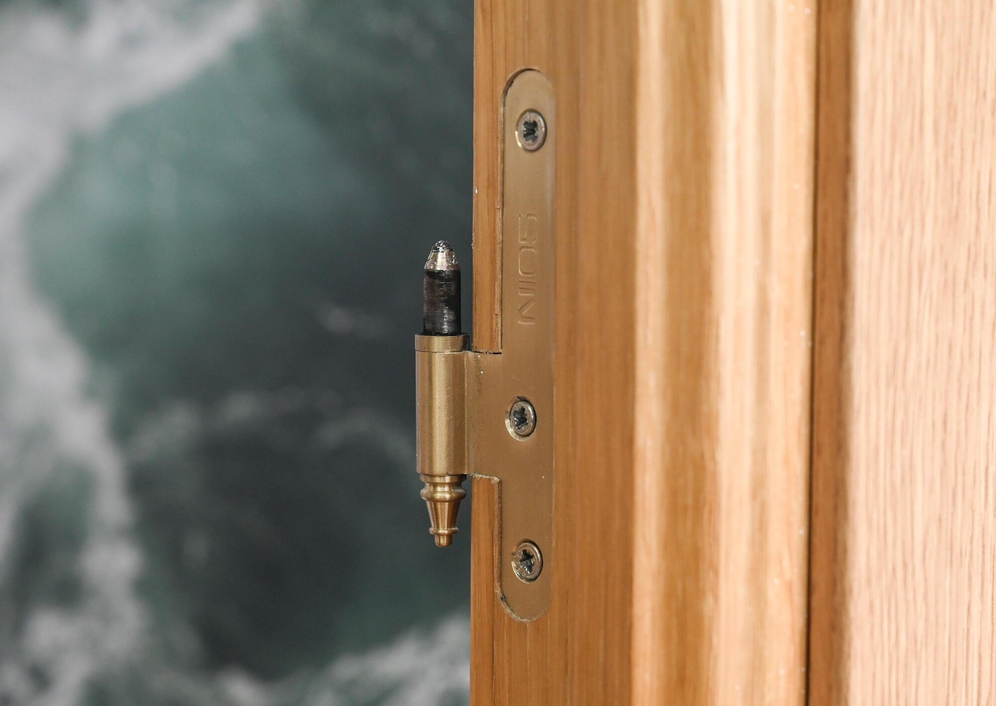 Cómo quitar una puerta de interior Leroy Merlin