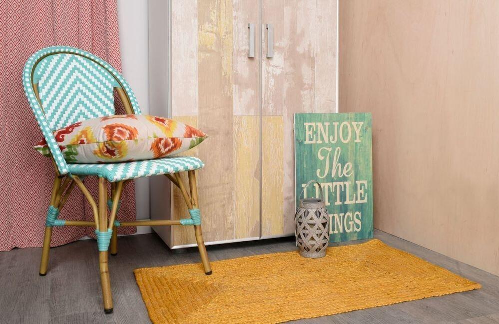 ¿Cómo decorar un armario con papel pintado?