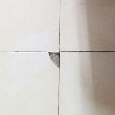Cómo reparar azulejos dañados - canalHOGAR