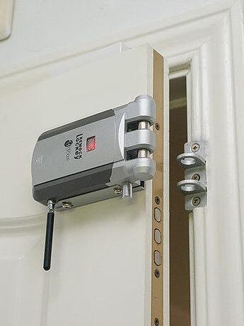Cómo colocar una cerradura extra en la puerta de entrada de tu casa?  Consejos, recomendaciones y herramientas necesarias
