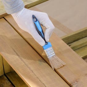 Cómo proteger y tratar la madera