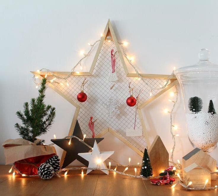 Lámpara de Navidad decorativa con bola de nieve y su base de madera  personalizable