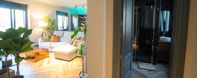 Reforma de una casa antigua para darle un aire moderno y funcional