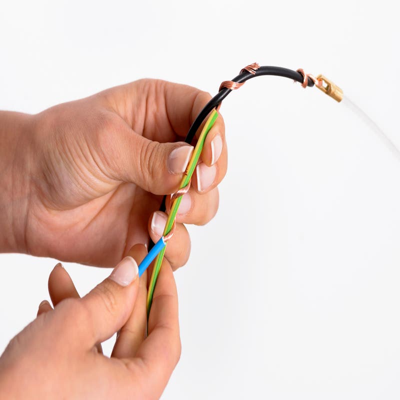 Como hacer un recoge cables para aparatos eléctricos 