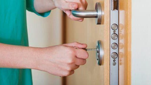 Consejos para elegir la cerradura de tu puerta de madera
