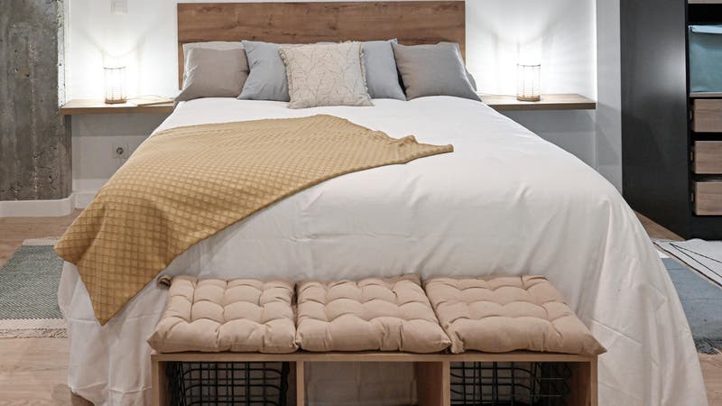 12 bancos de madera para vestir el pie de cama del dormitorio