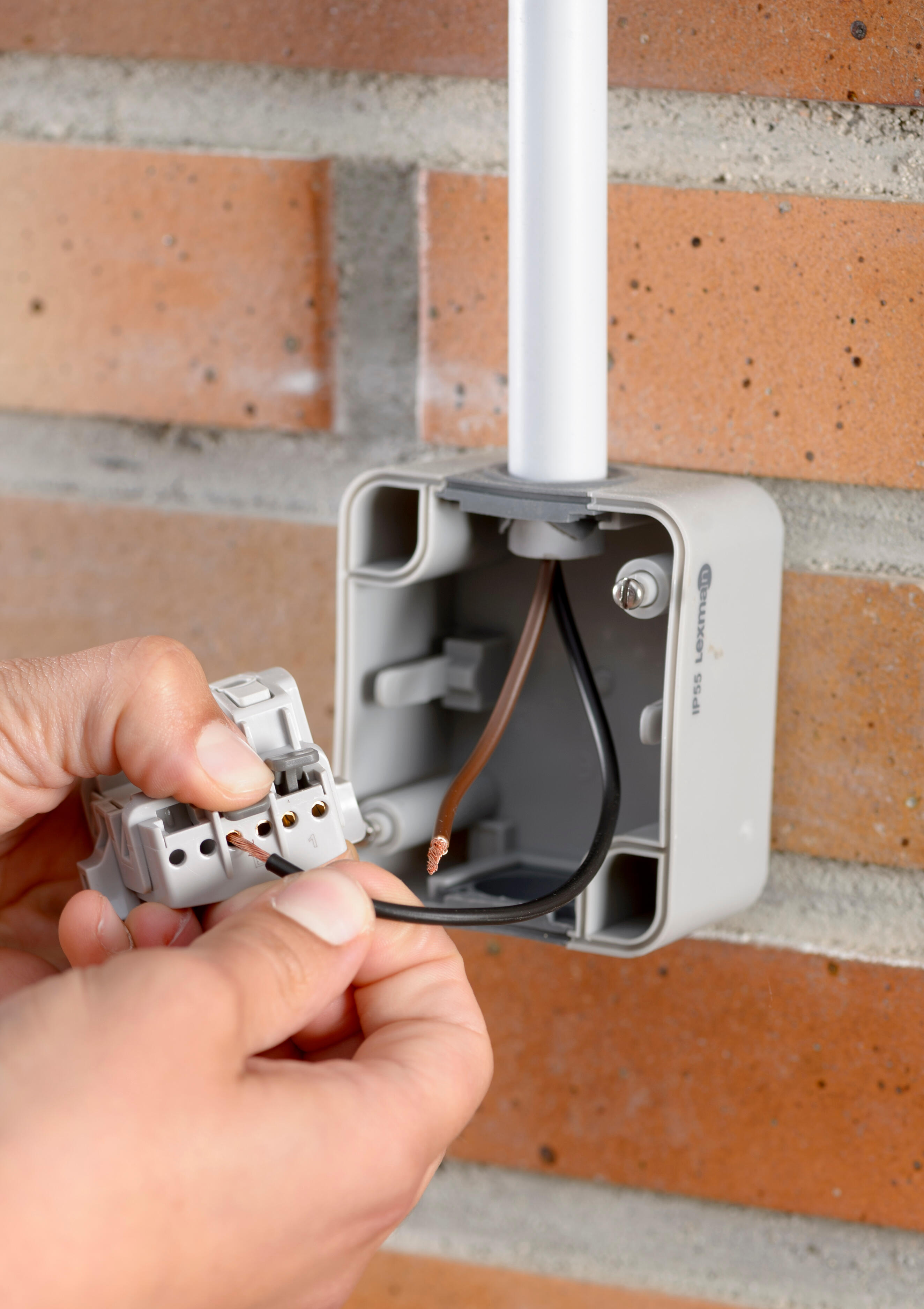 c-mo-elegir-cable-de-exterior-leroy-merlin