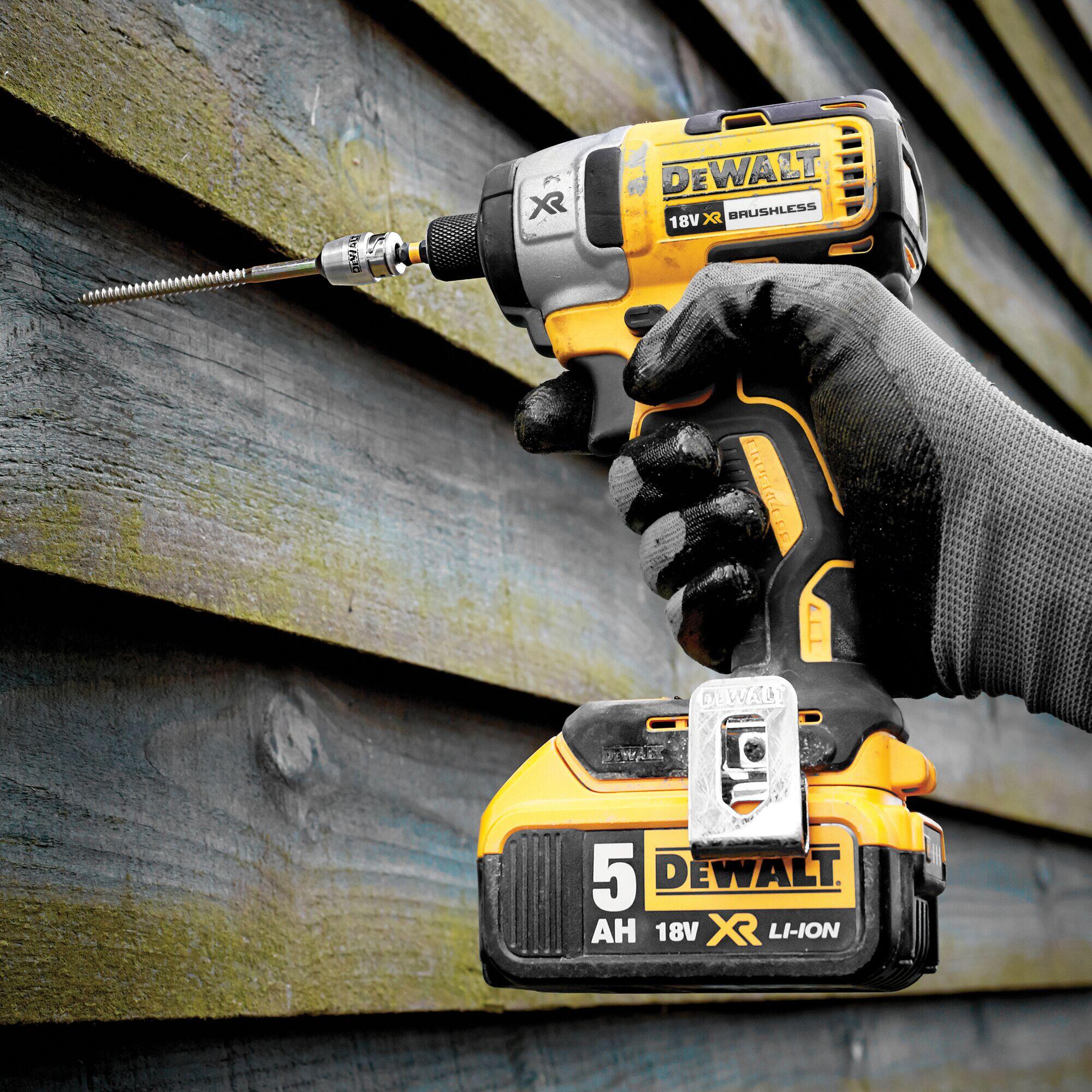Pack 2 outils Perceuse + Visseuse Choc DEWALT XR 18V, 2x5Ah, DCK268P2T-QW - 6