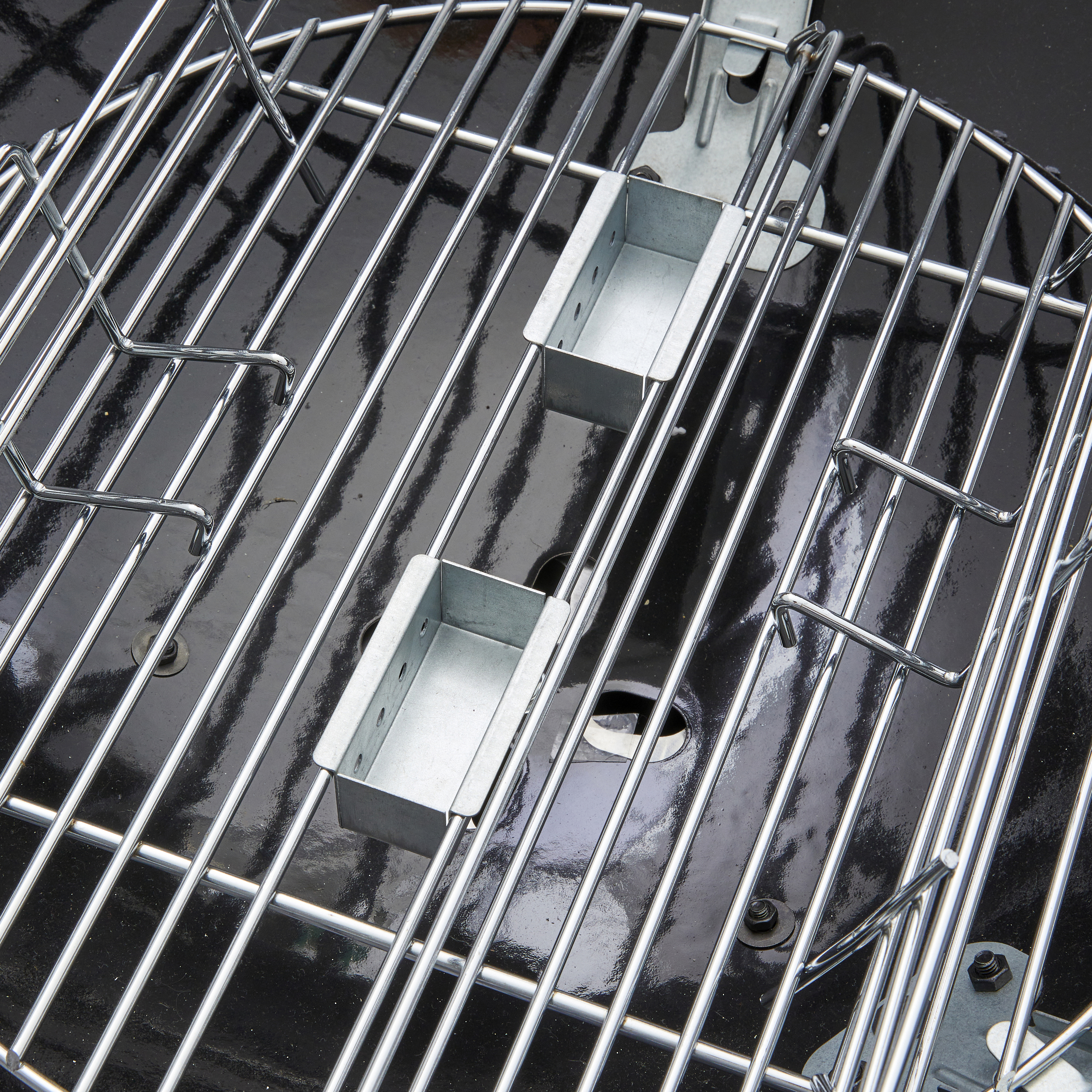 Barbecue a carbonella Phoenix Beta II nero NATERIAL ø 57 cm - 24
