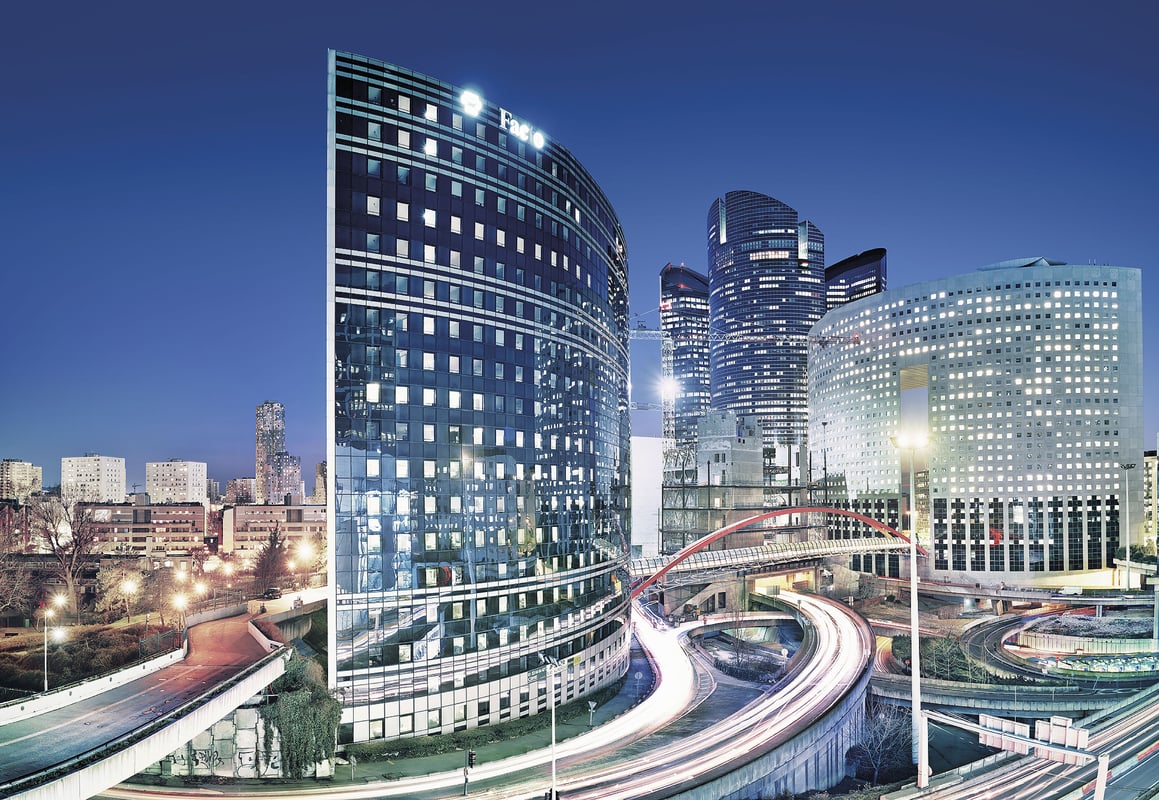 Fototapeta La Defense 368 x 254 cm
