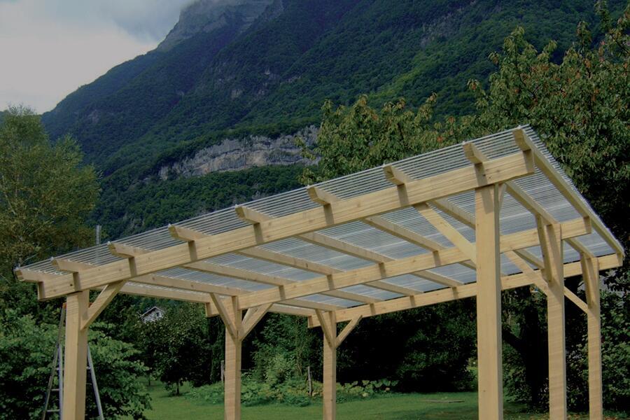 Costruire una legnaia fai da te da esterno con tettoia