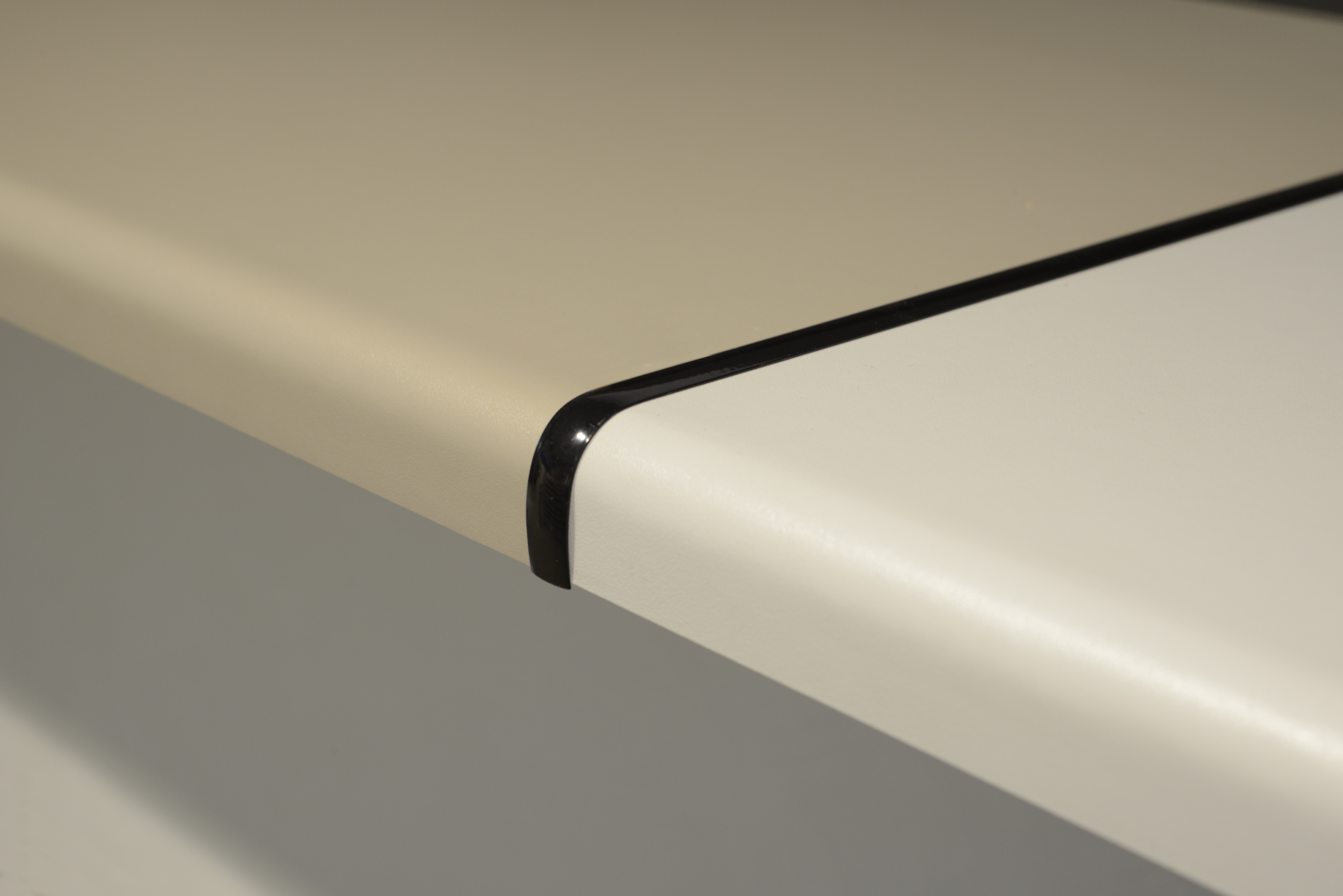 Listwa aluminiowa szczelinowa czarna R13 2.8x60 cm Biuro Styl - 2