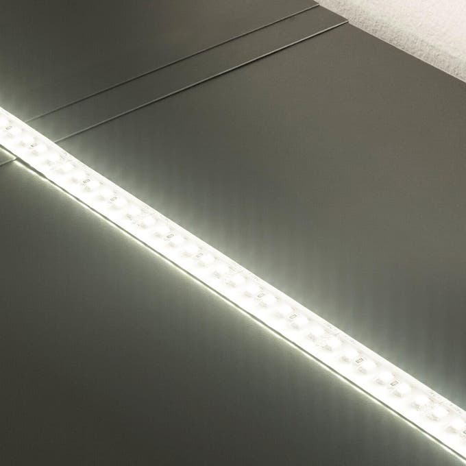 photo de ruban led éclairé