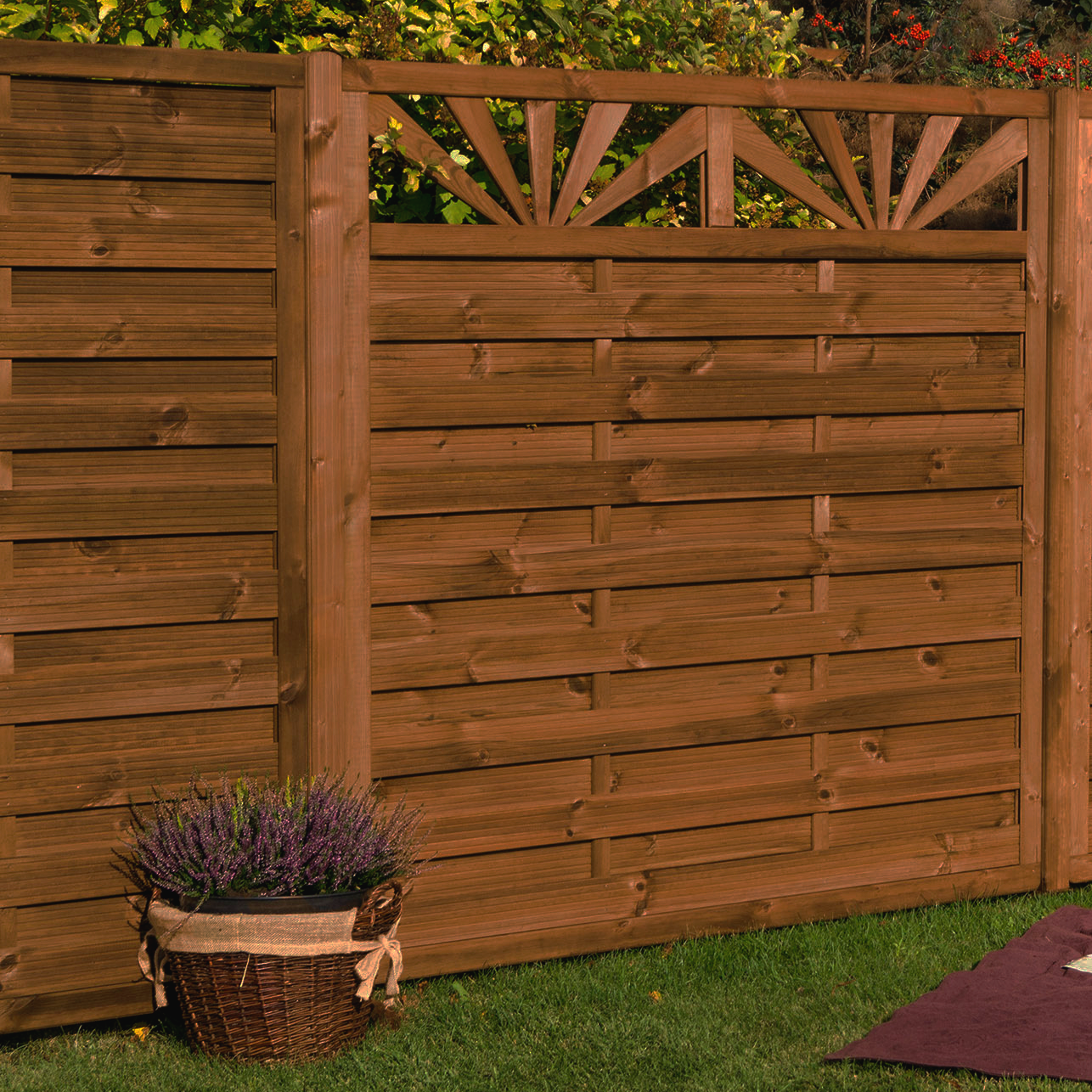 Płot szczelny z dekorem Sunrise 180x180 cm drewniany Werth-Holz - 3