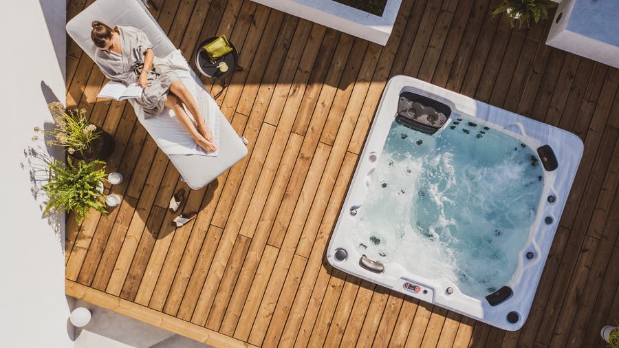 Entretien du spa ou jacuzzi 6 conseils Leroy Merlin