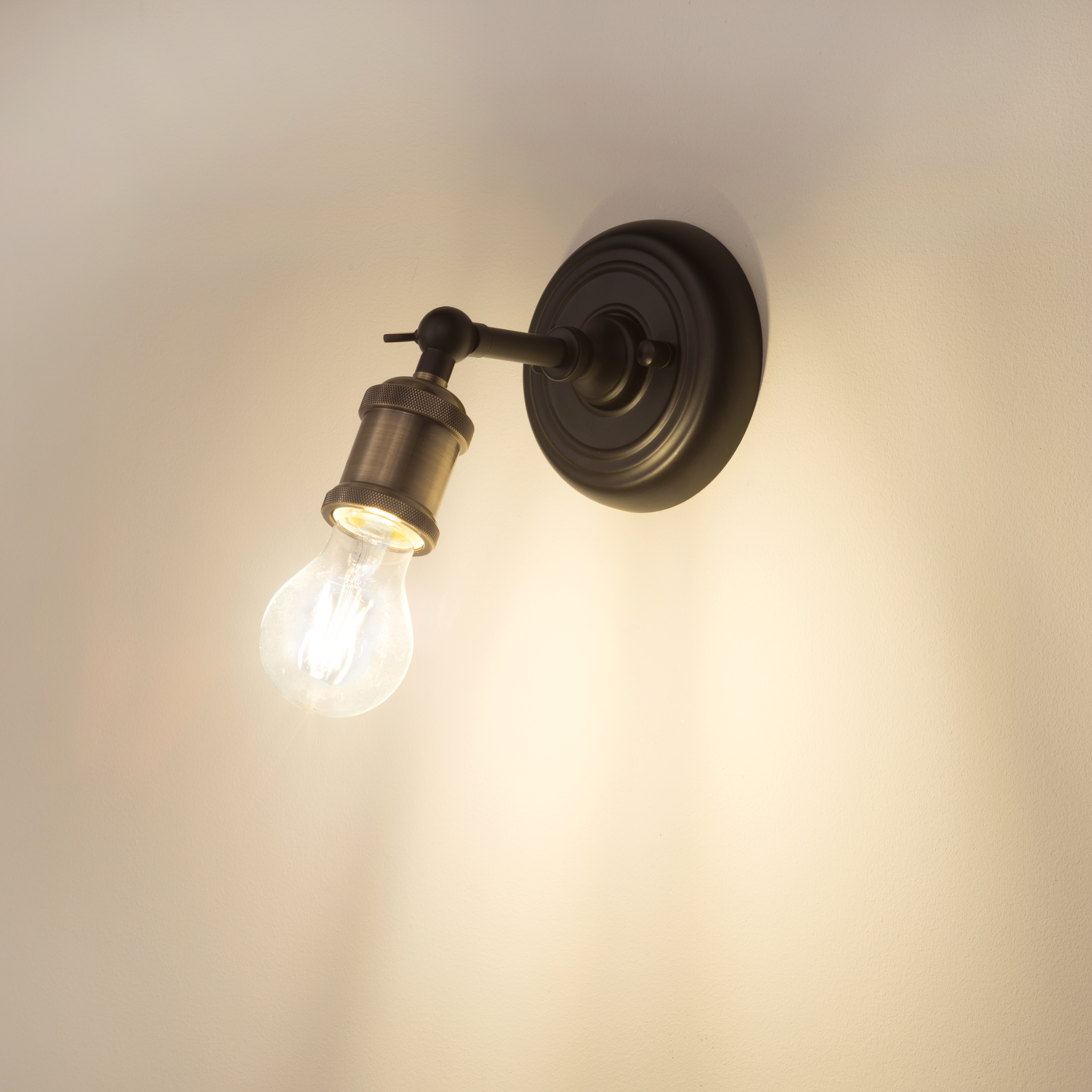 Kinkiet Braccio czarny mosiądz E27 Inspire - 3