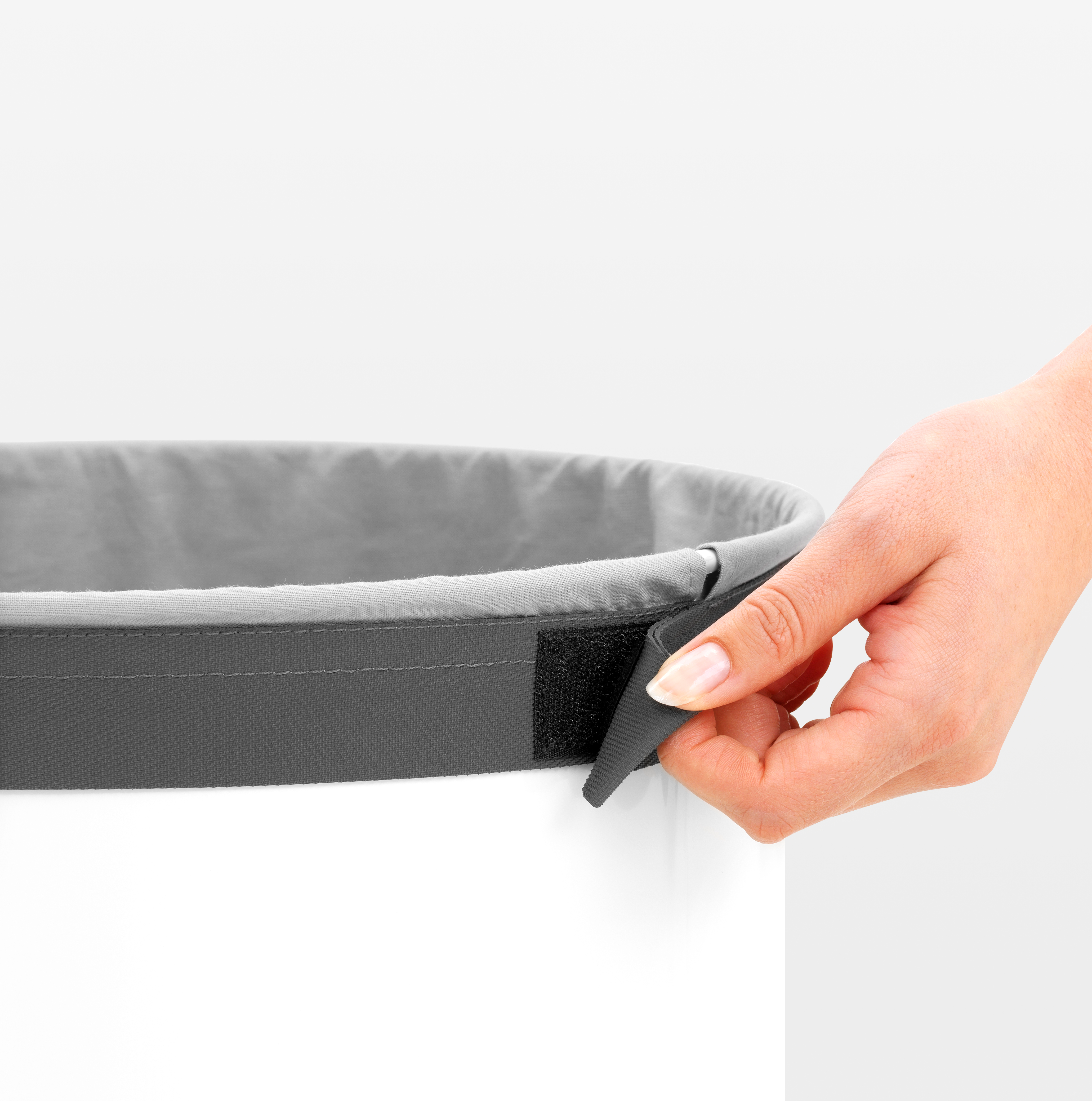 Cesto para roupa com tampa branco 35 L Brabantia - 5