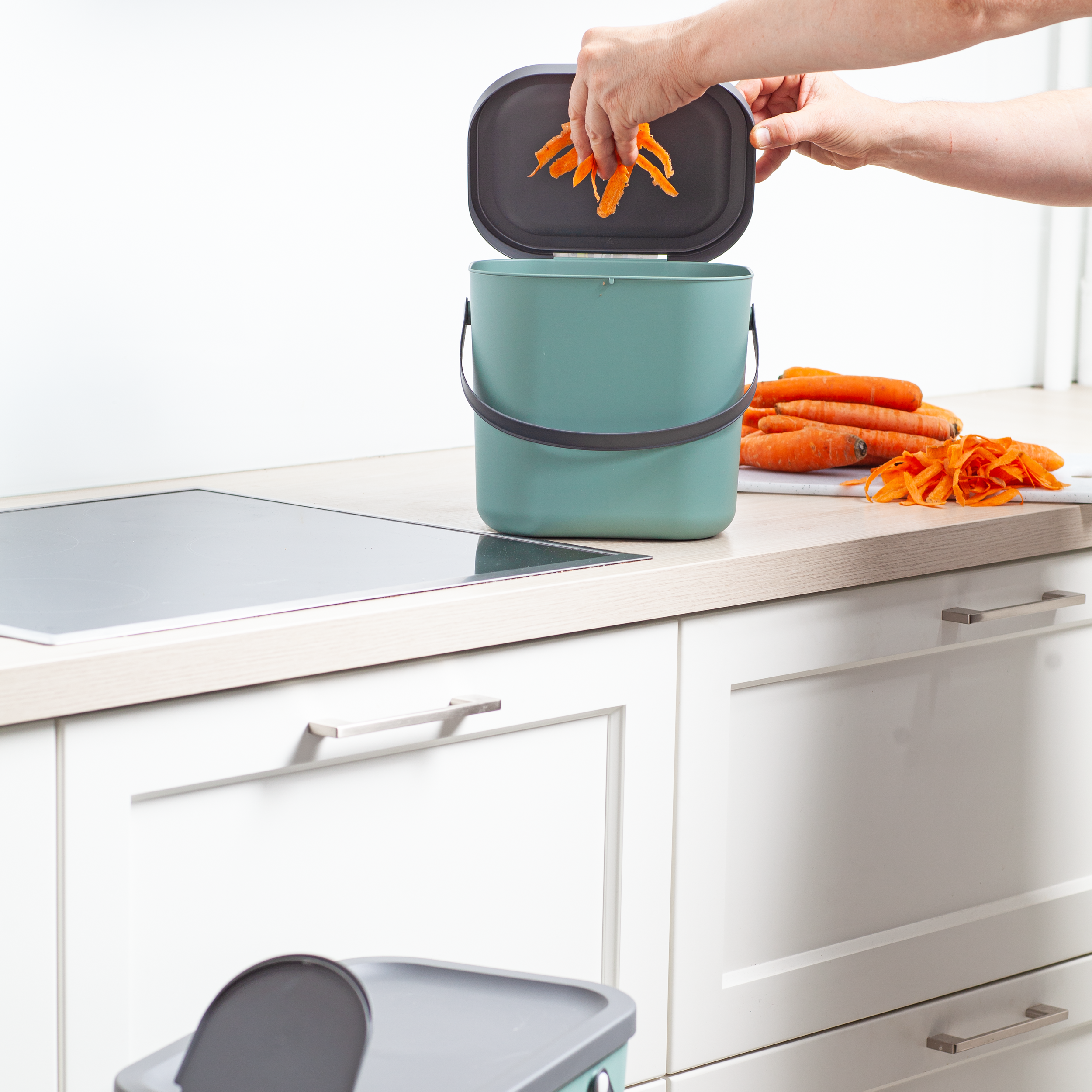 Pattumiera Albula ROTHO manuale blu 6 L - 2