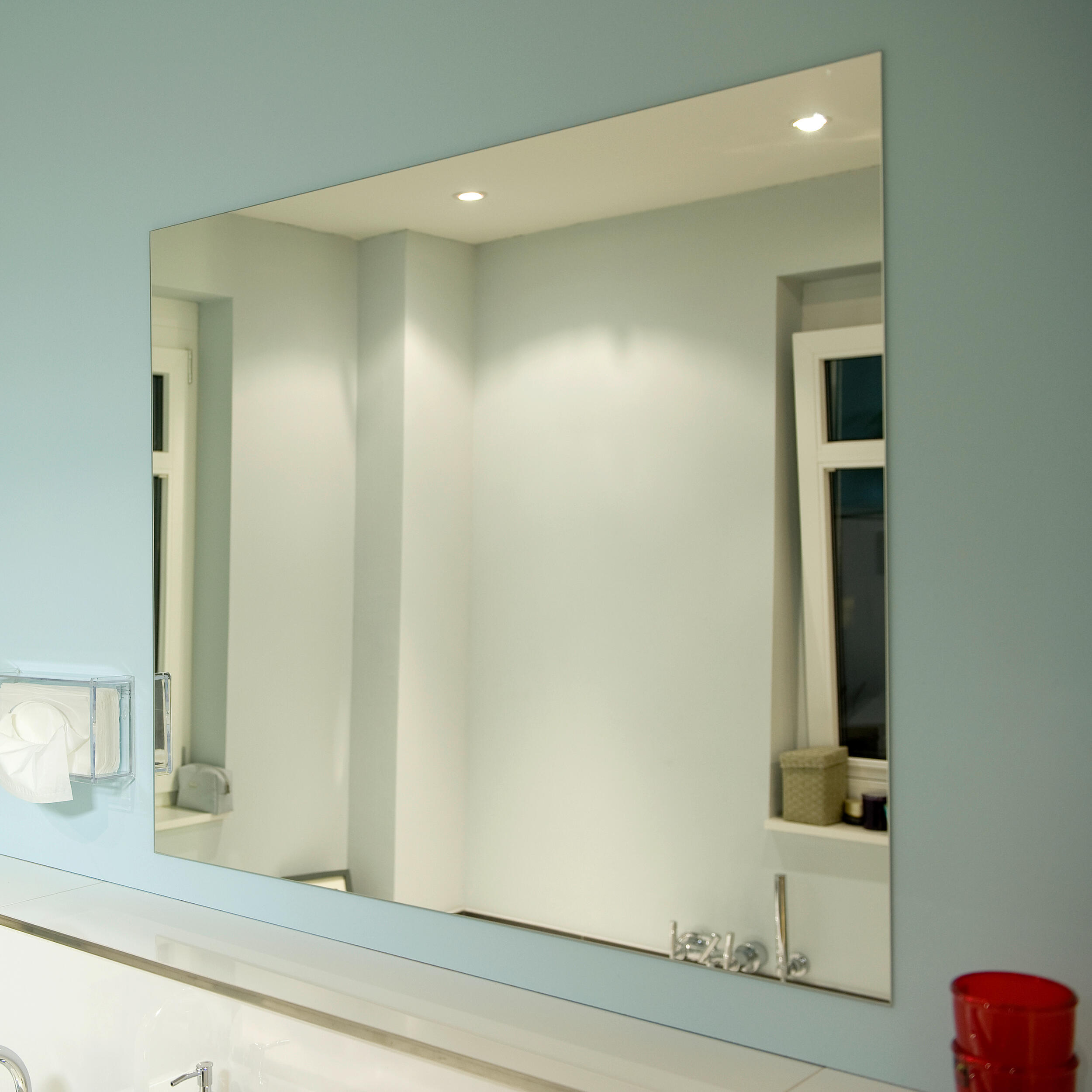 Taśma dwustronna montażowa POWERBOND do luster 5 m x 38 mm TESA - 5